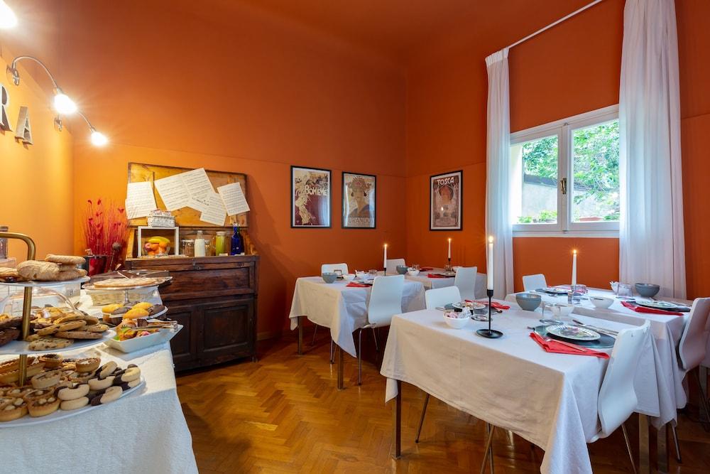 Opera Boutique Florence