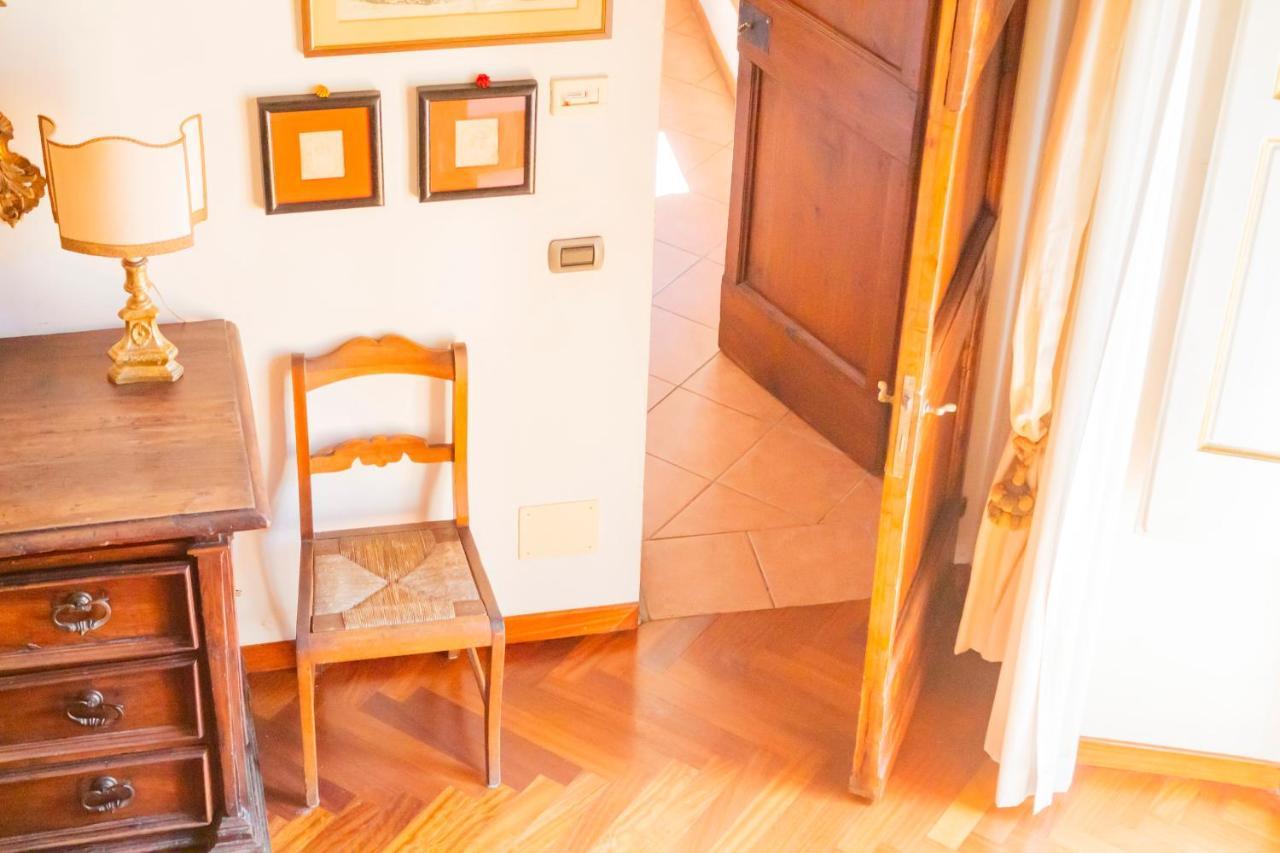 Machiavelli Superior House *