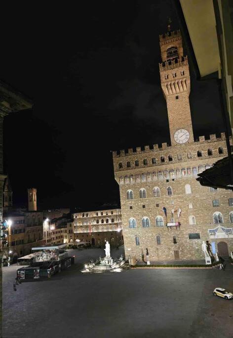 Uffizi Charme *