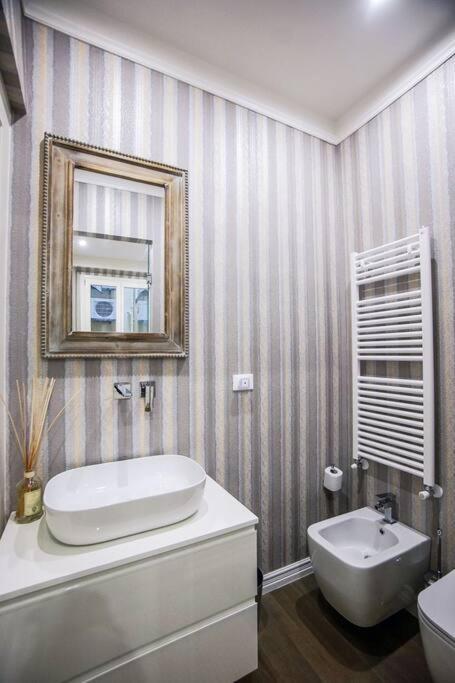 3 Bedroom Modern Luxury In Appartement Florence