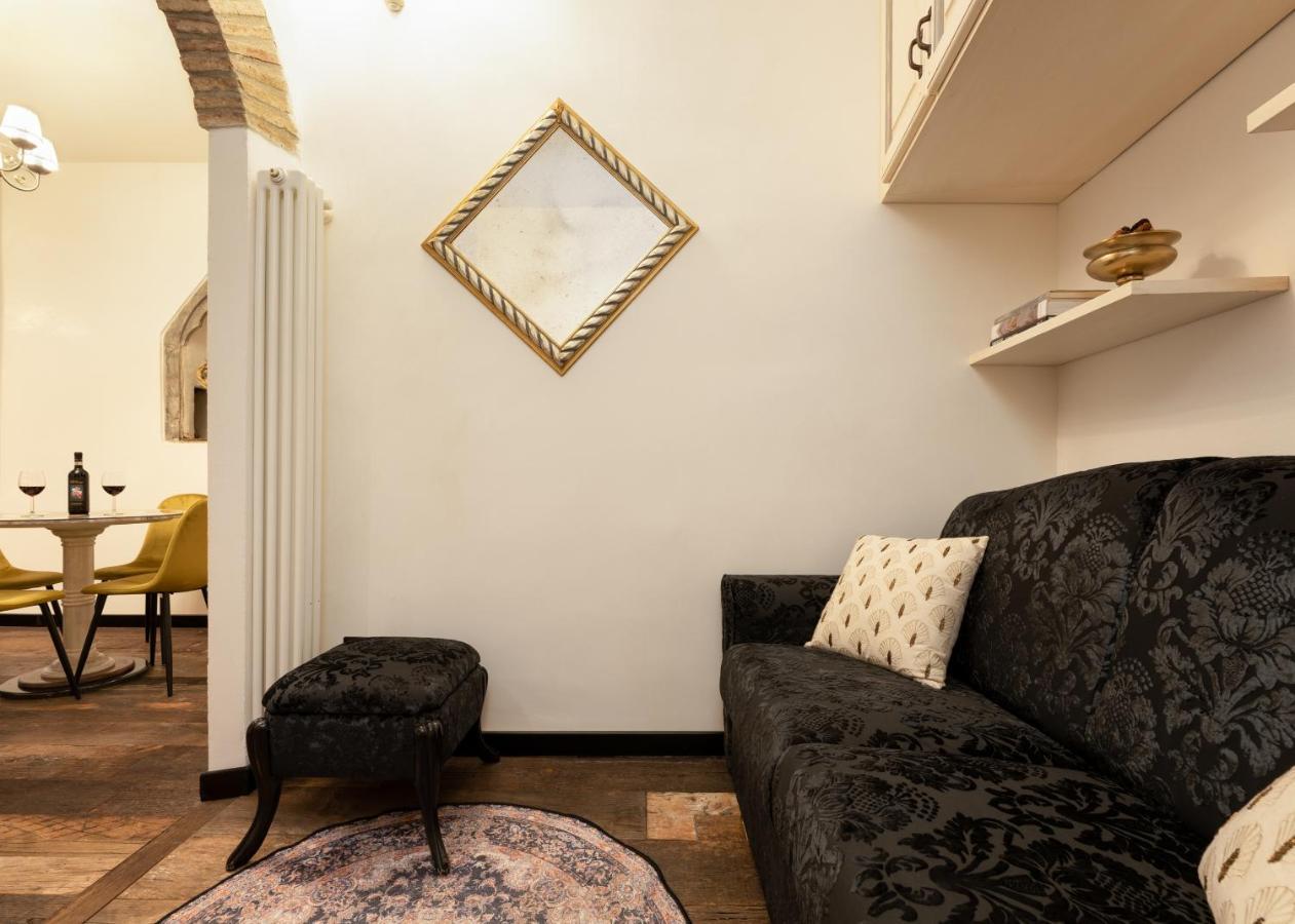 Pitti Elegant Apartment