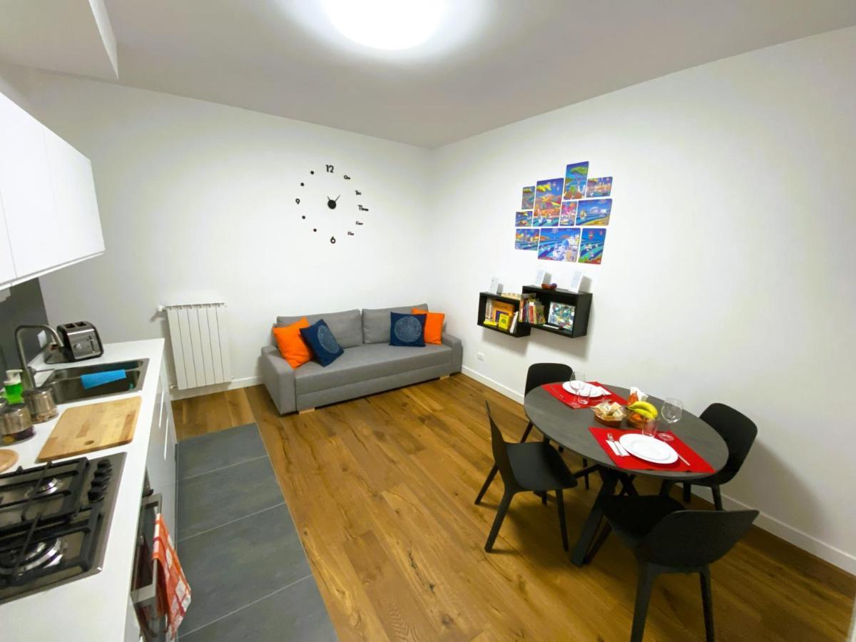 Charming Newly Renovated Apartment *