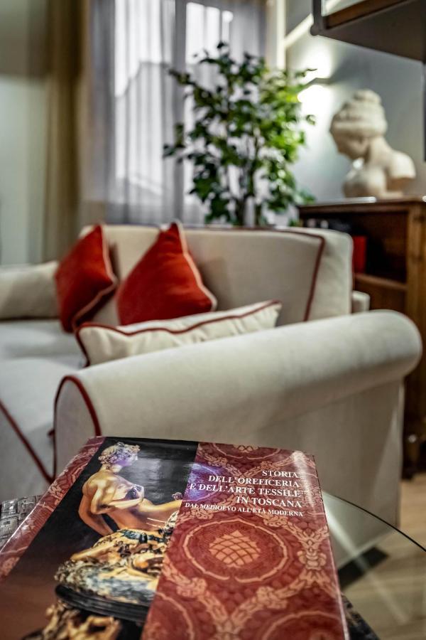 Yid Penthouse In Santa Croce Florenz