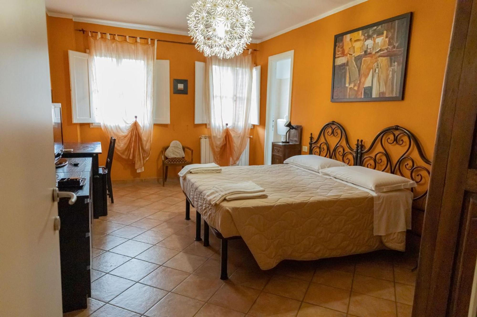 Albergue Emerald Palace