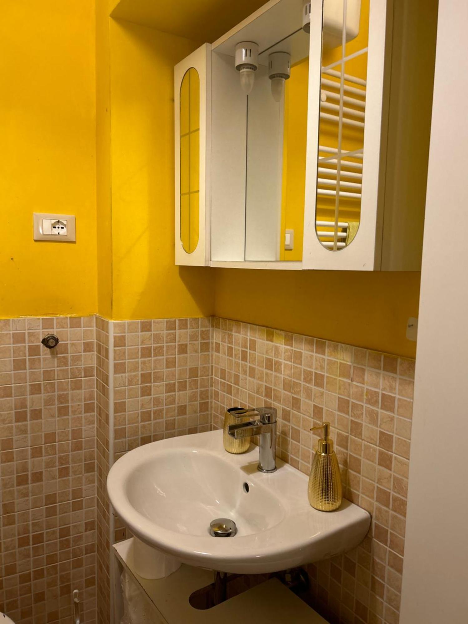 Amarelo House Apartamento *
