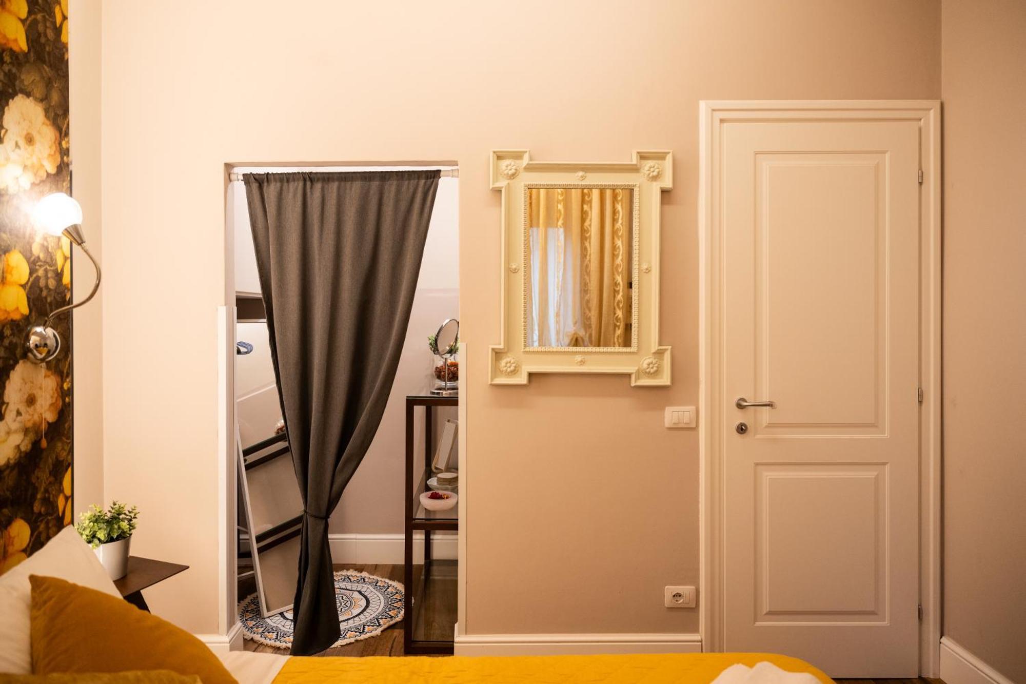 Smooth Mansion In Ponte Vecchio Apartment *