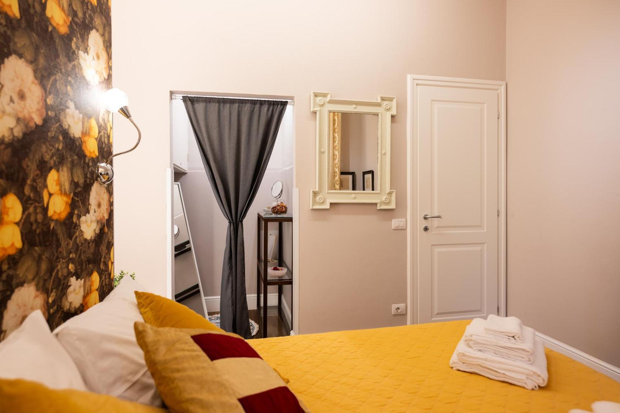 Smooth Mansion In Ponte Vecchio Apartment *