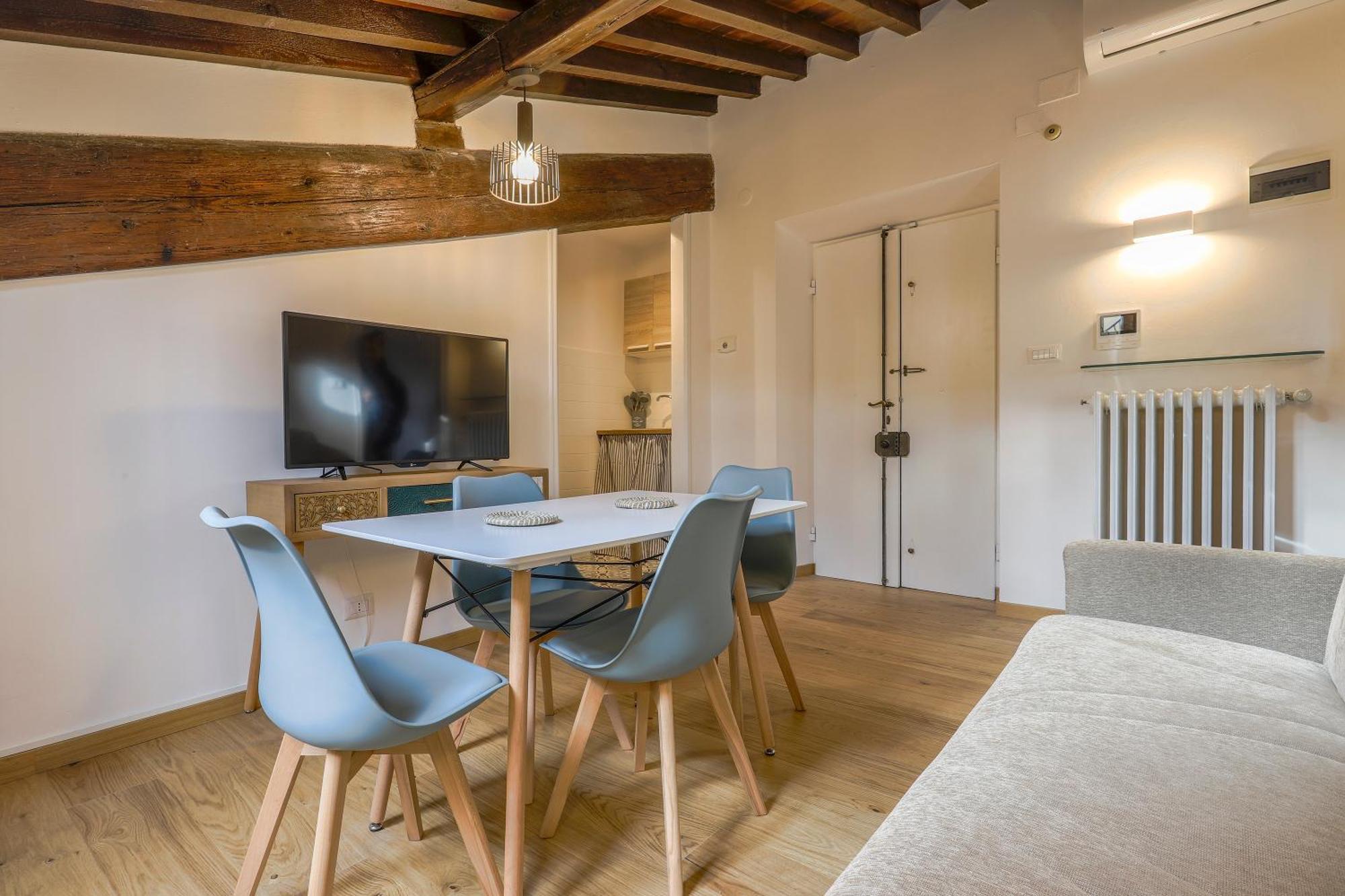 Palazzo Borghese With Panoramic Terrace Appartement