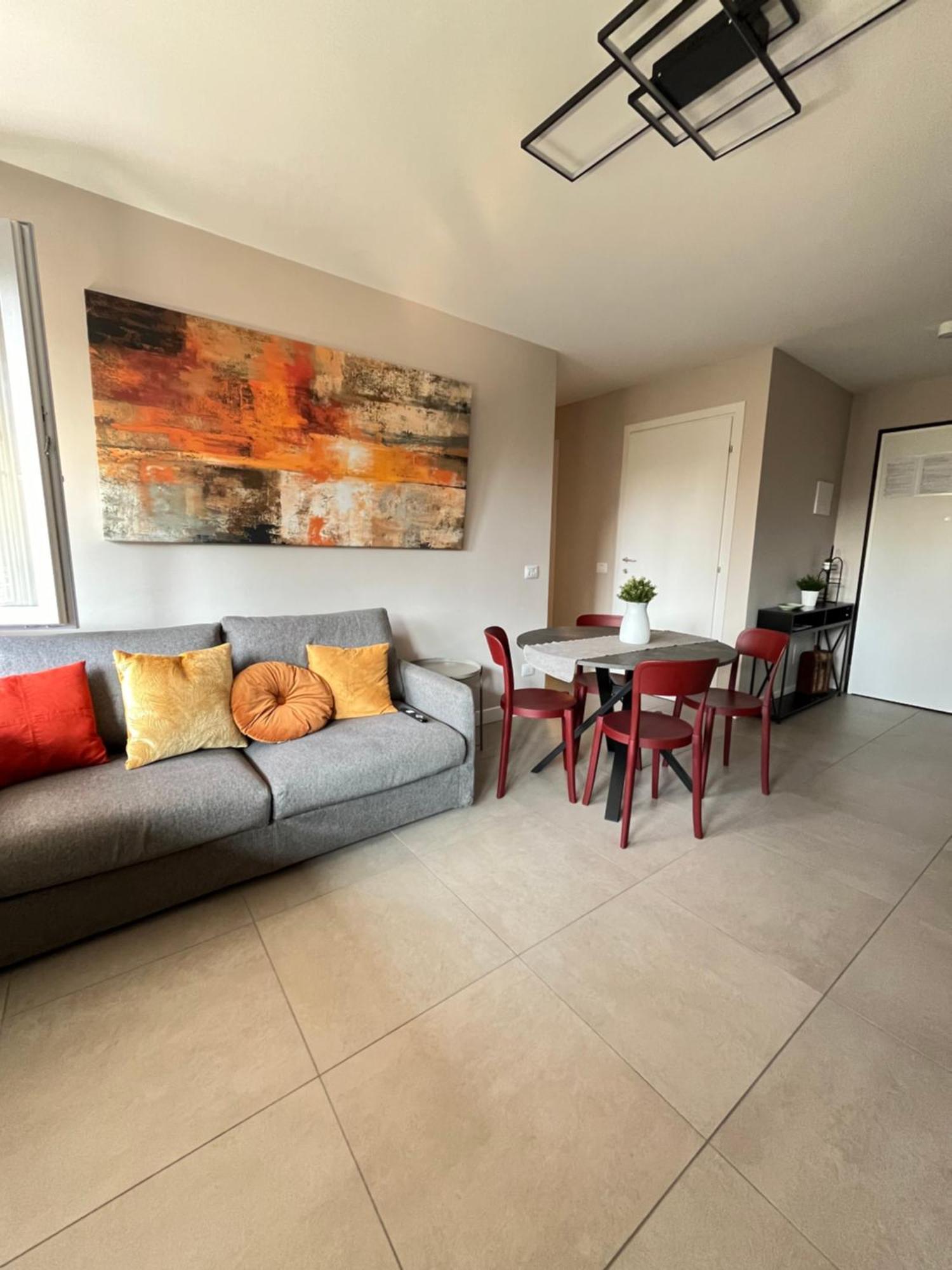 Modern House, Station, Aereoporto Vicino Apartment *