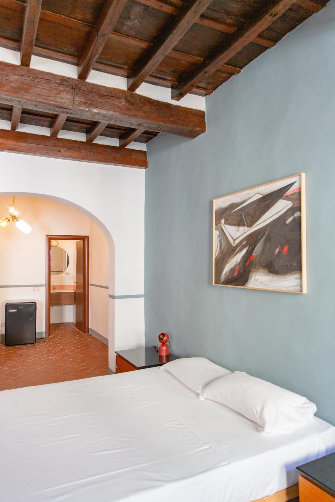 Stunning & Sunny Near Piazza Santo Spirito Florenz