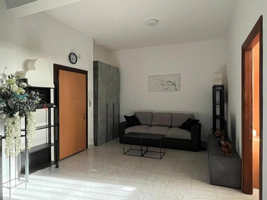 Bilocale Confortevole A Due Passi Dalla Stazione Appartement *