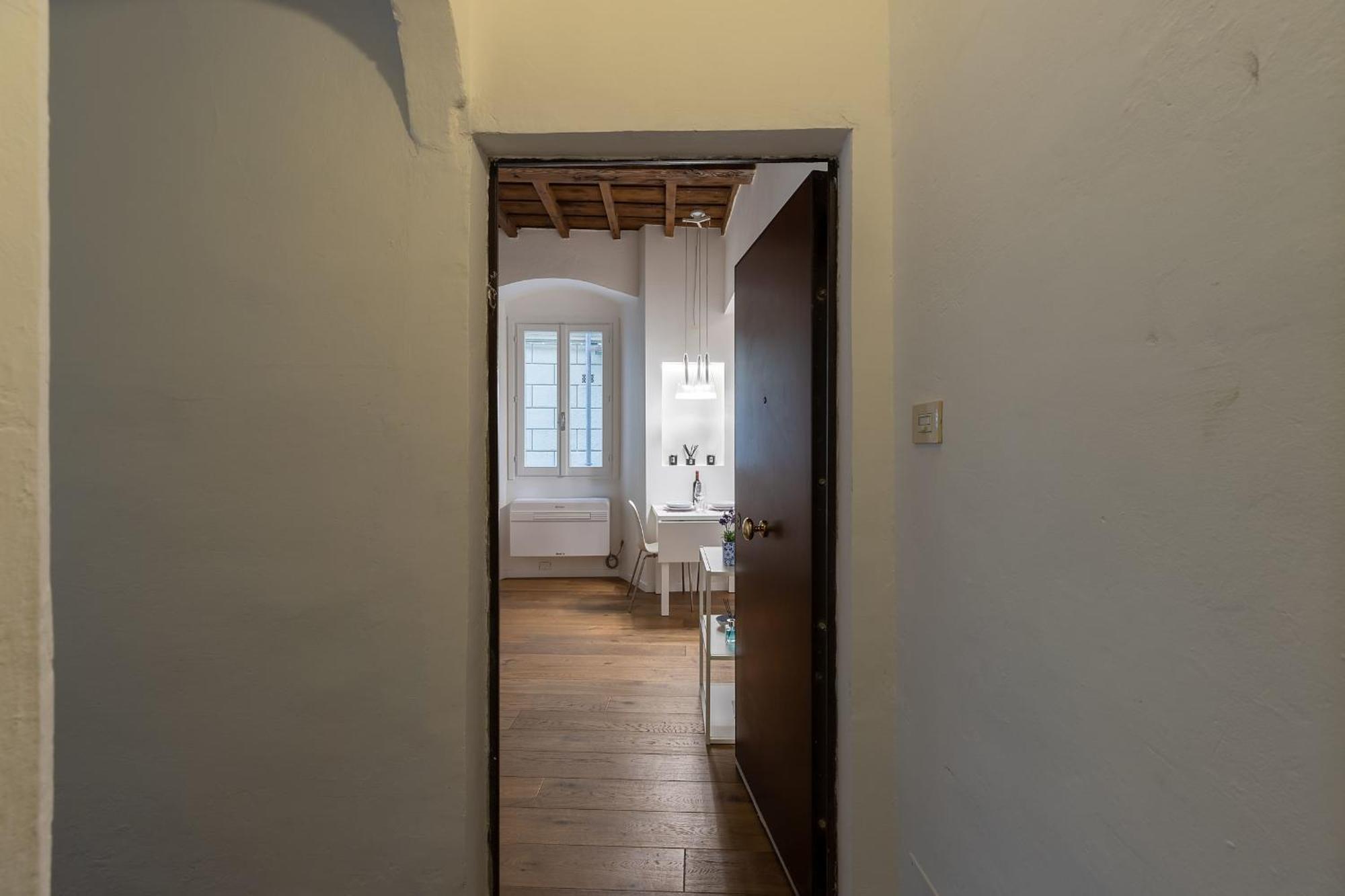 Alighieri's Suite-hosted By Sweetstay Apartment
