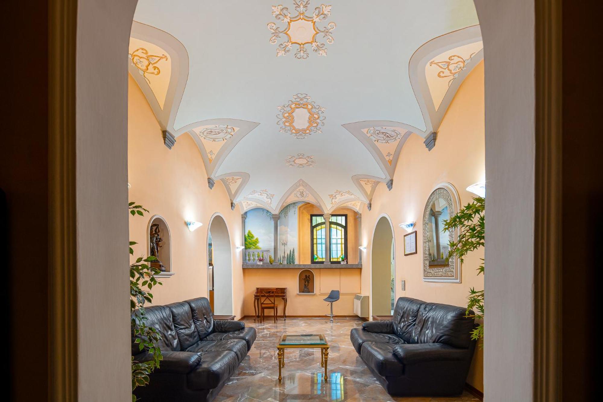 Hotel City Hotel 3*