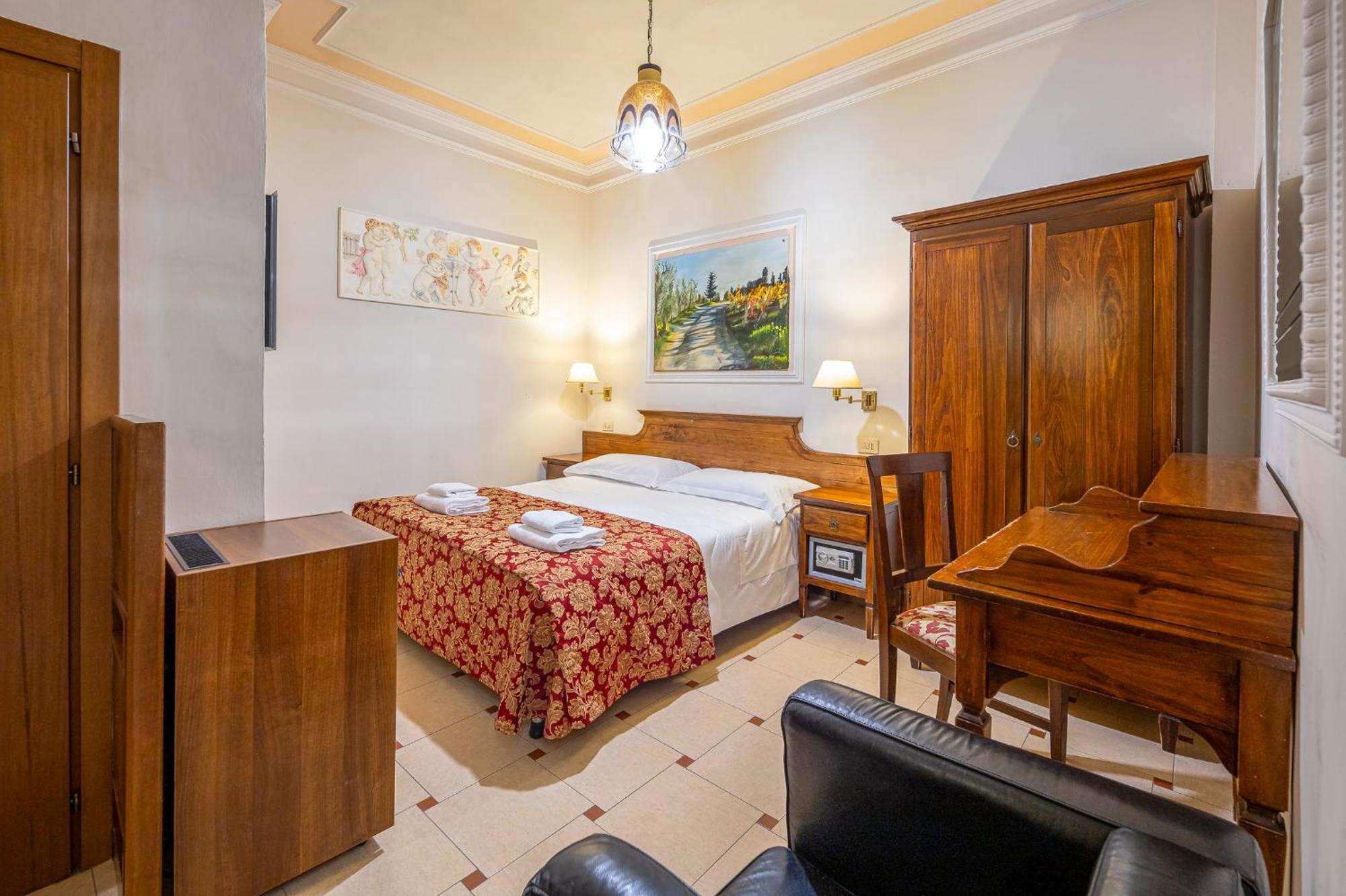 Hotel City Hotel