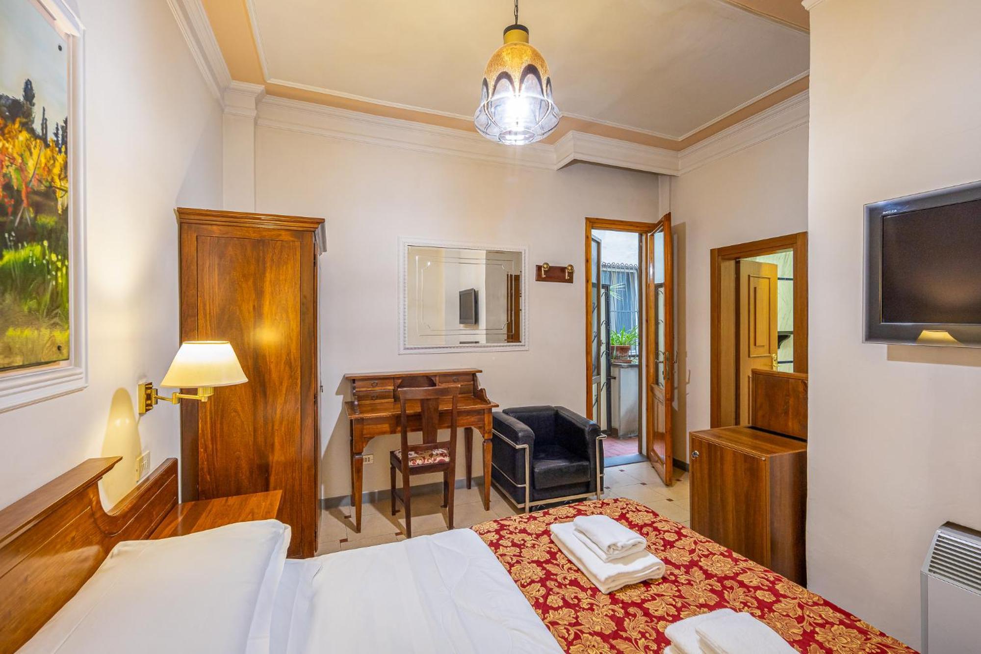 Hotel City Hotel 3*