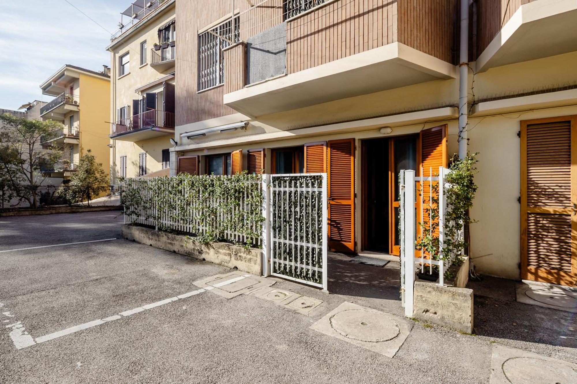 Open The Classic Wooden Shutters At A Cozy Nest Appartement Florence