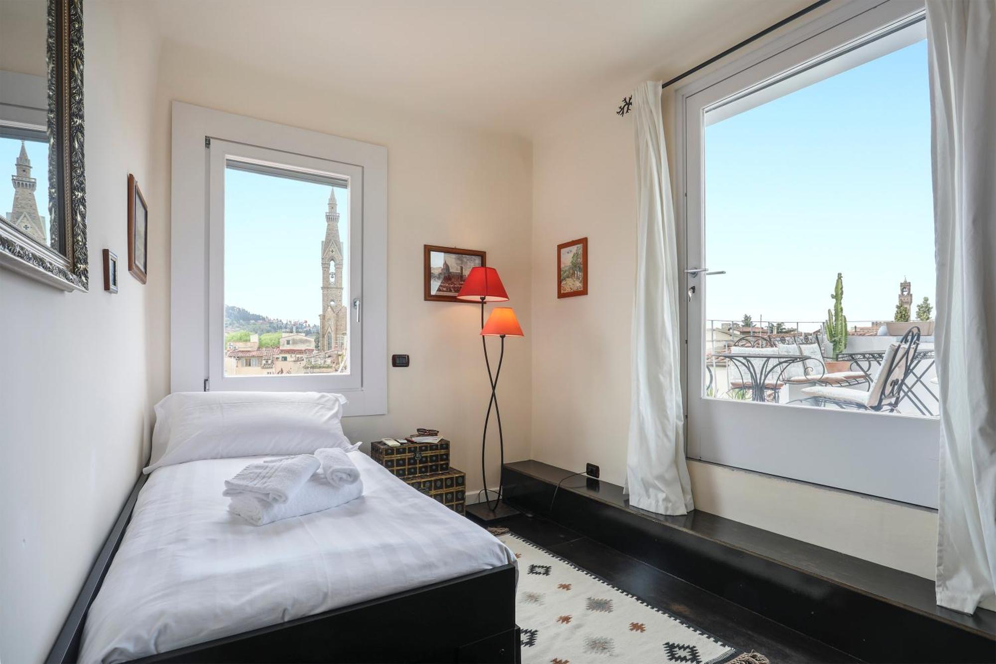 Dante - Sweet Dreams In Appartement
