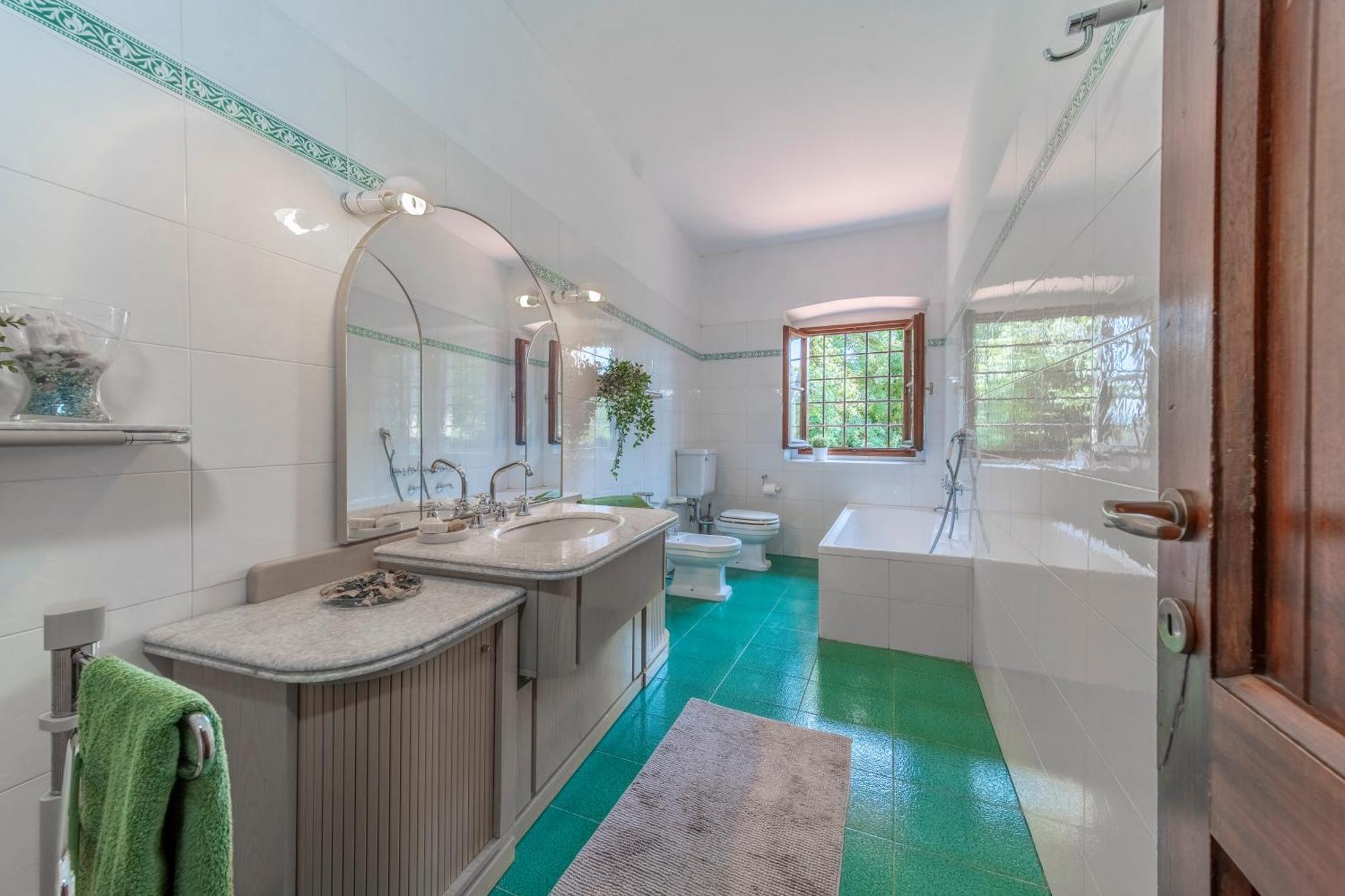 Charming Florentine Hideout Firenze