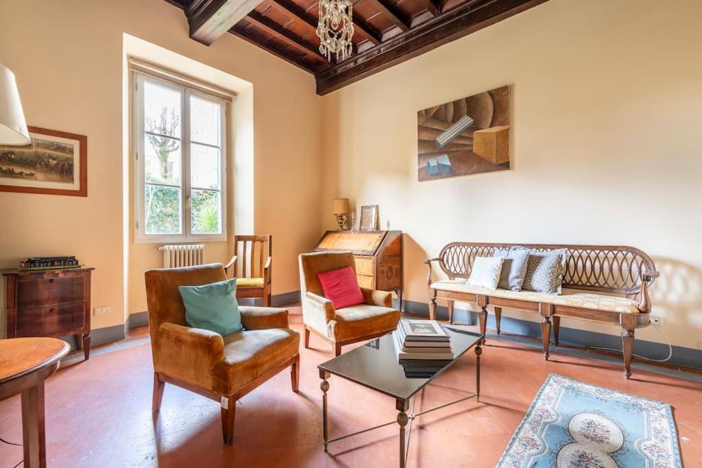 Ginny's House- Borgo La Croce Luxury Apartment Florence