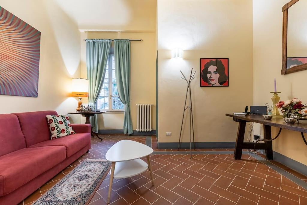 Ginny's House- Borgo La Croce Luxury Apartment *