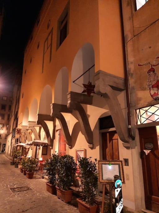 Piazza Pitti - Luxury -town Center Appartement
