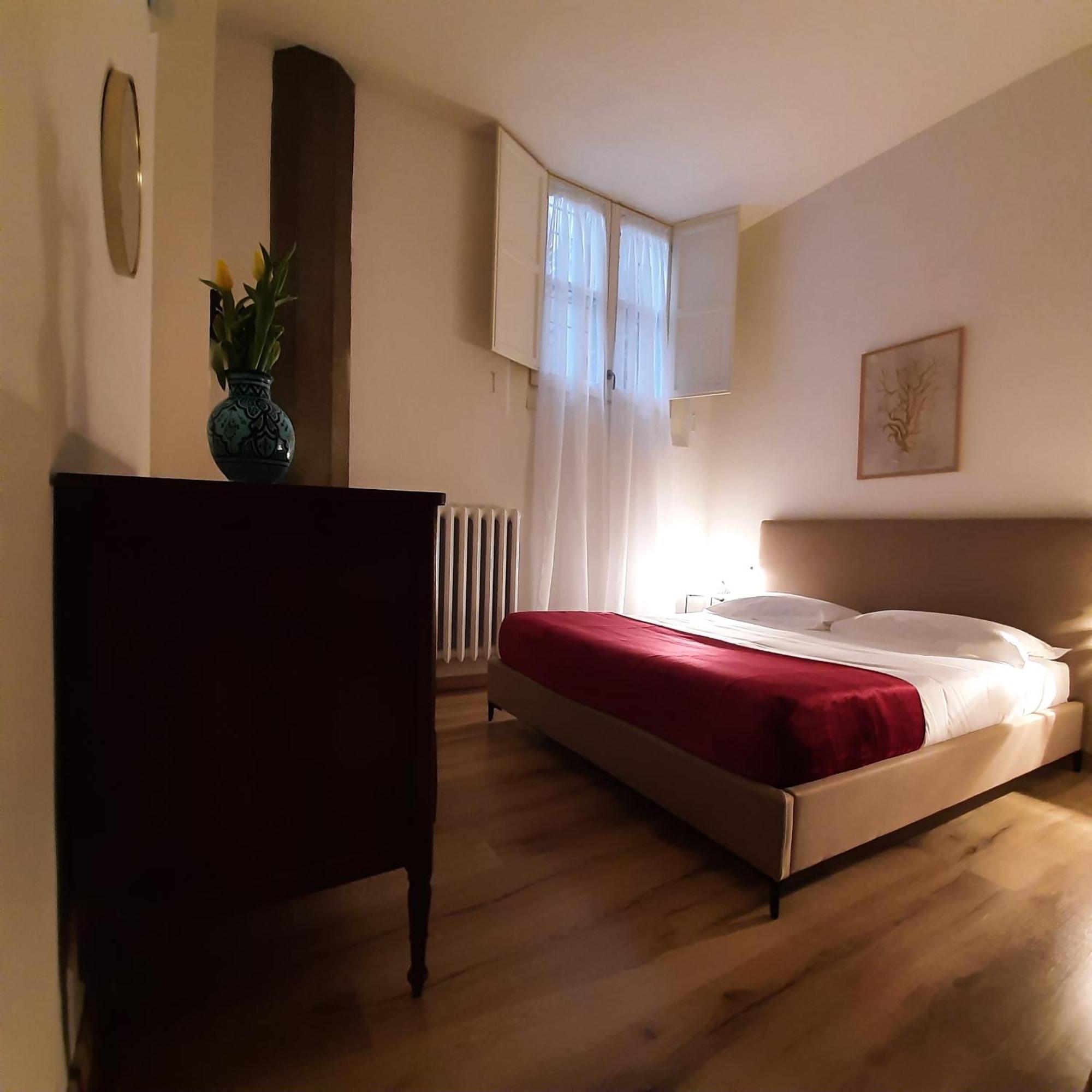 Palazzo Capponi Alle Rovinate Florence