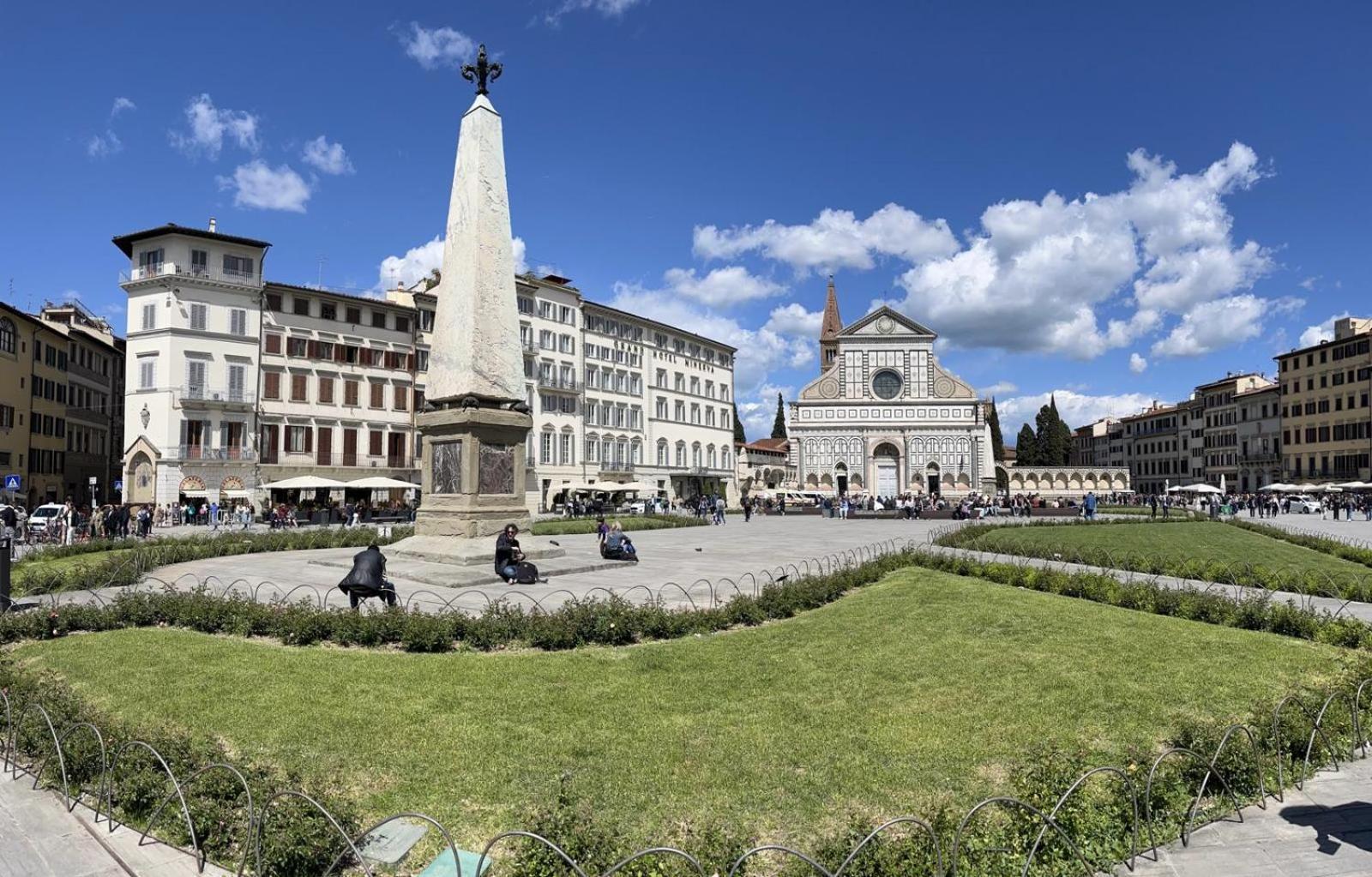 Cozy Santa Maria Novella Uffizi Duomo 2beds-2baths Florence