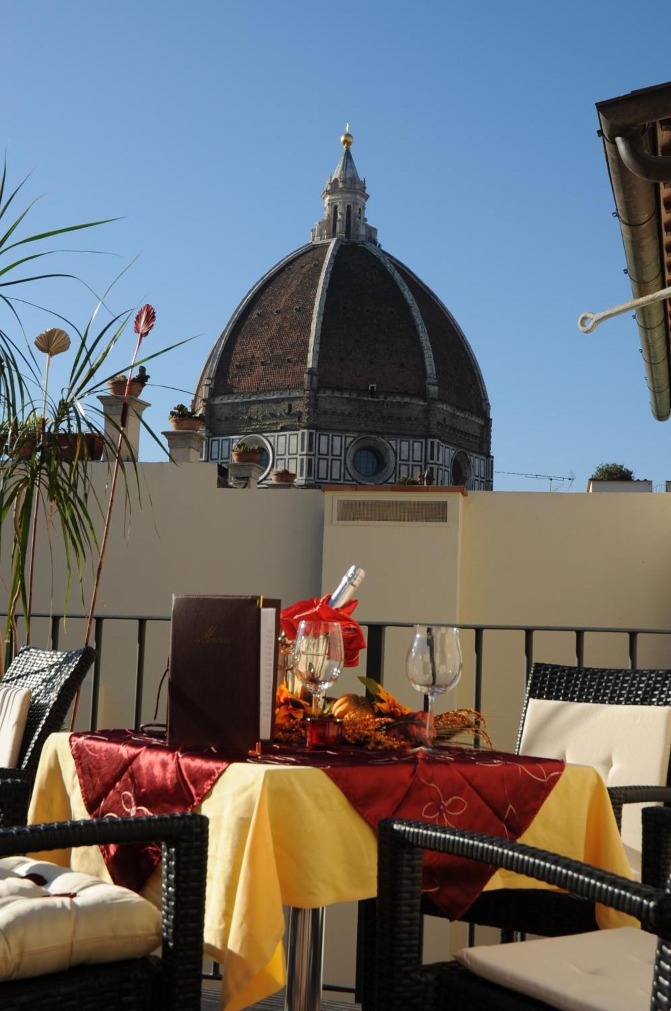 Hotel California 4*