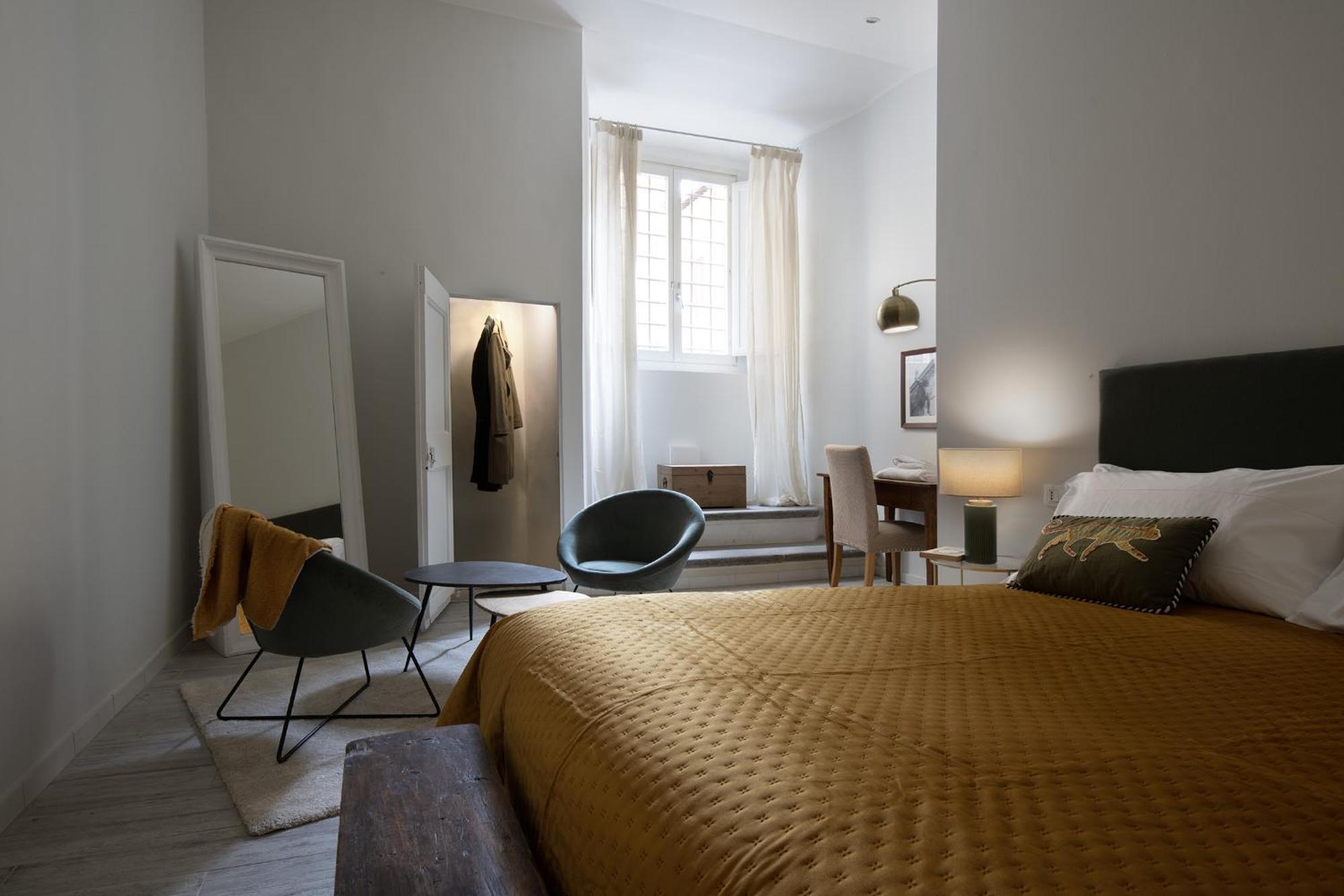 Appartement Bright 3-bedroom With Patio In Historic Center Near Duomo