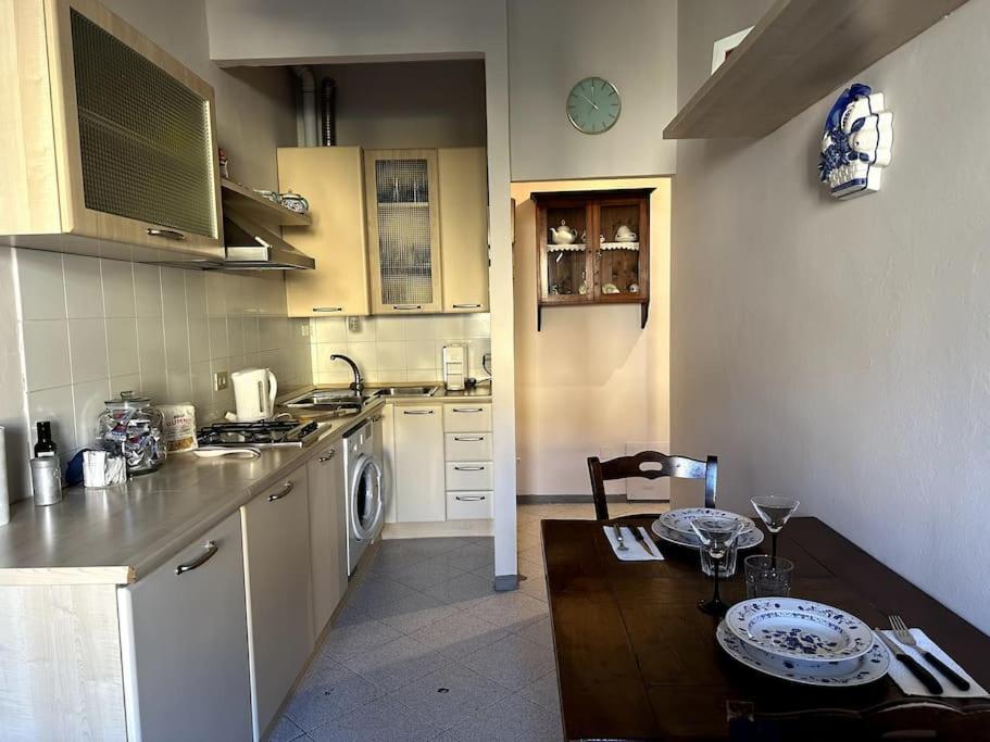 Appartement Bilocale Del Sole A Due Passi Dalla Stazione *