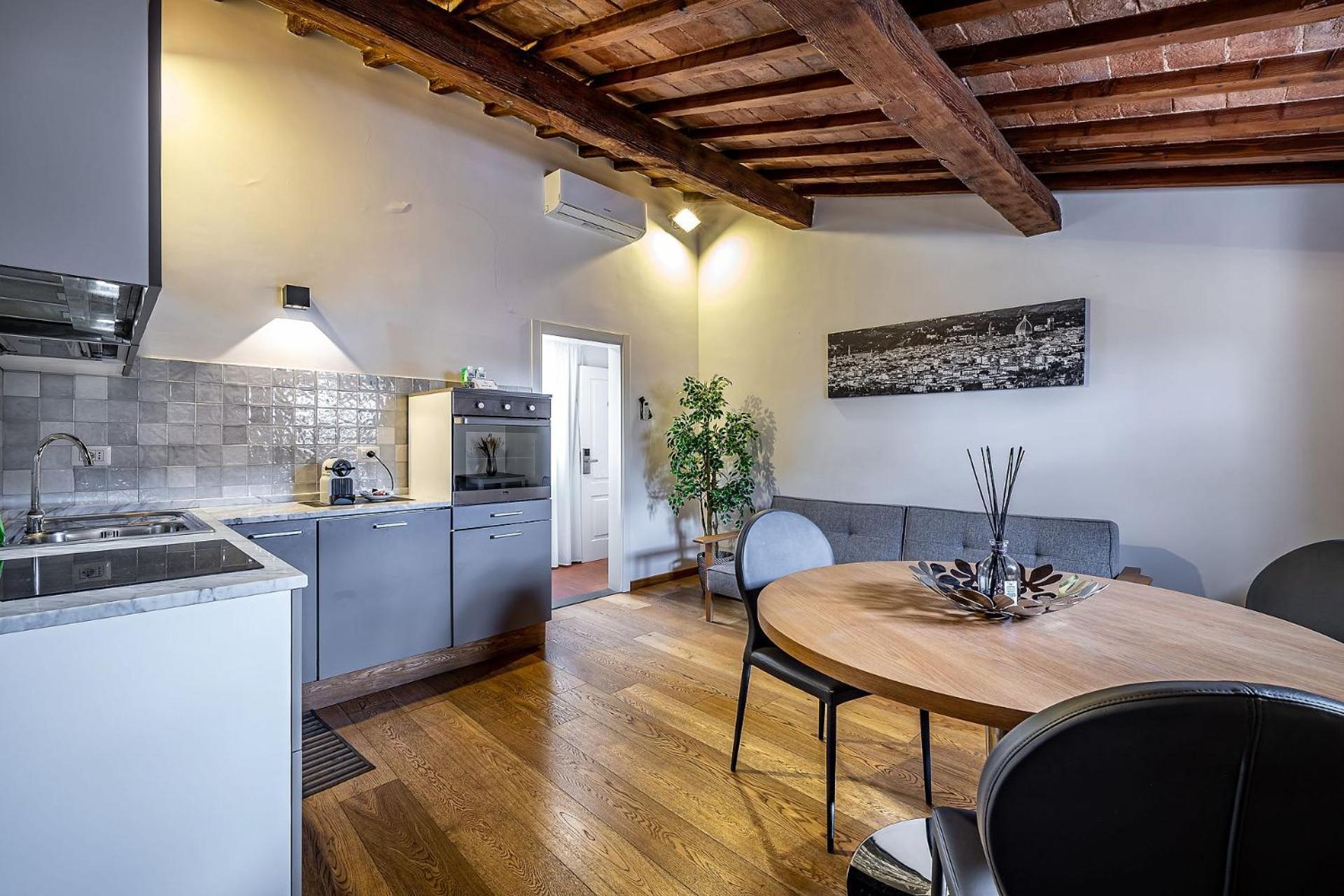 Bed & Breakfast Martelli 6 &