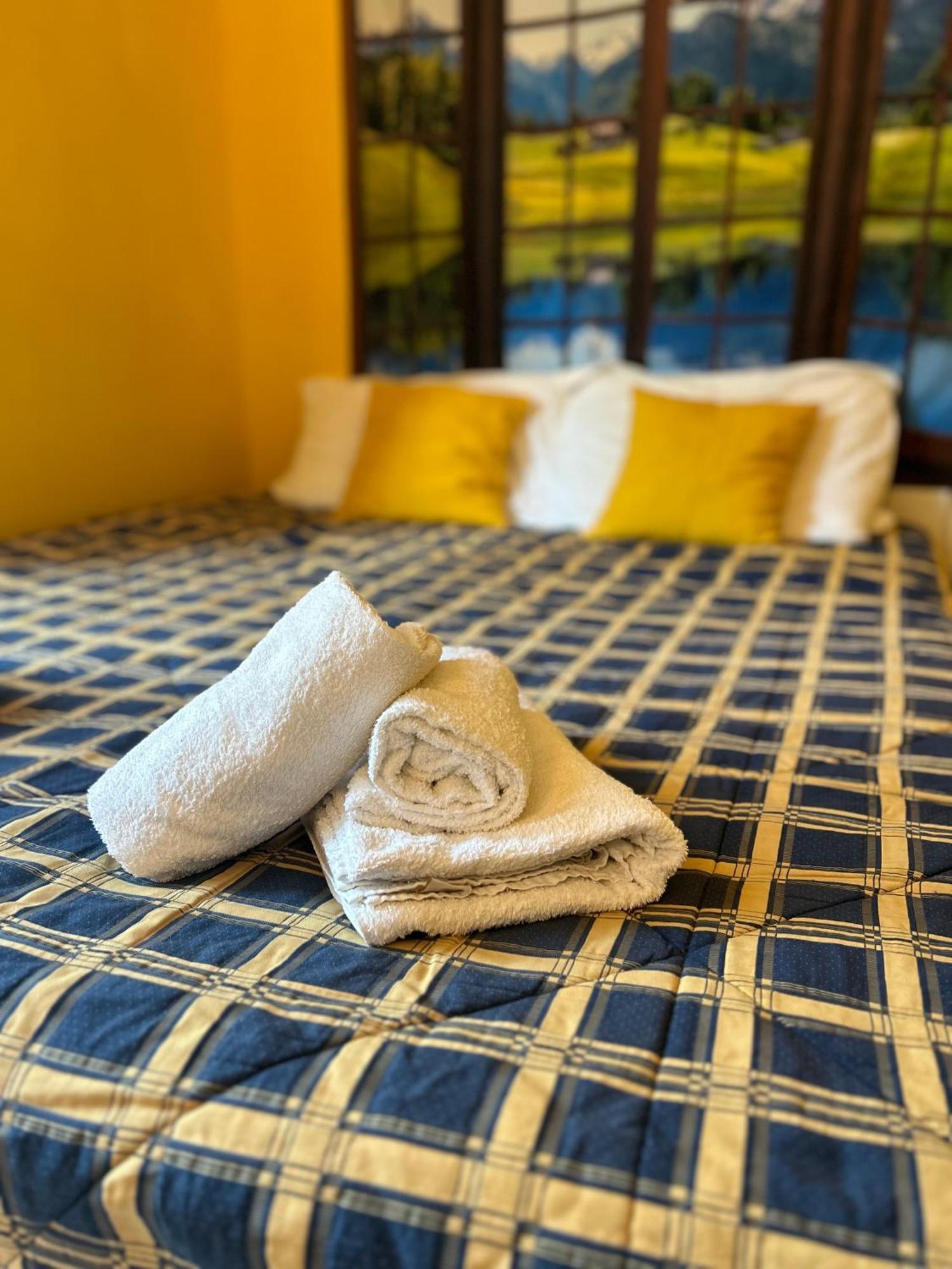 Amarelo House Apartamento *