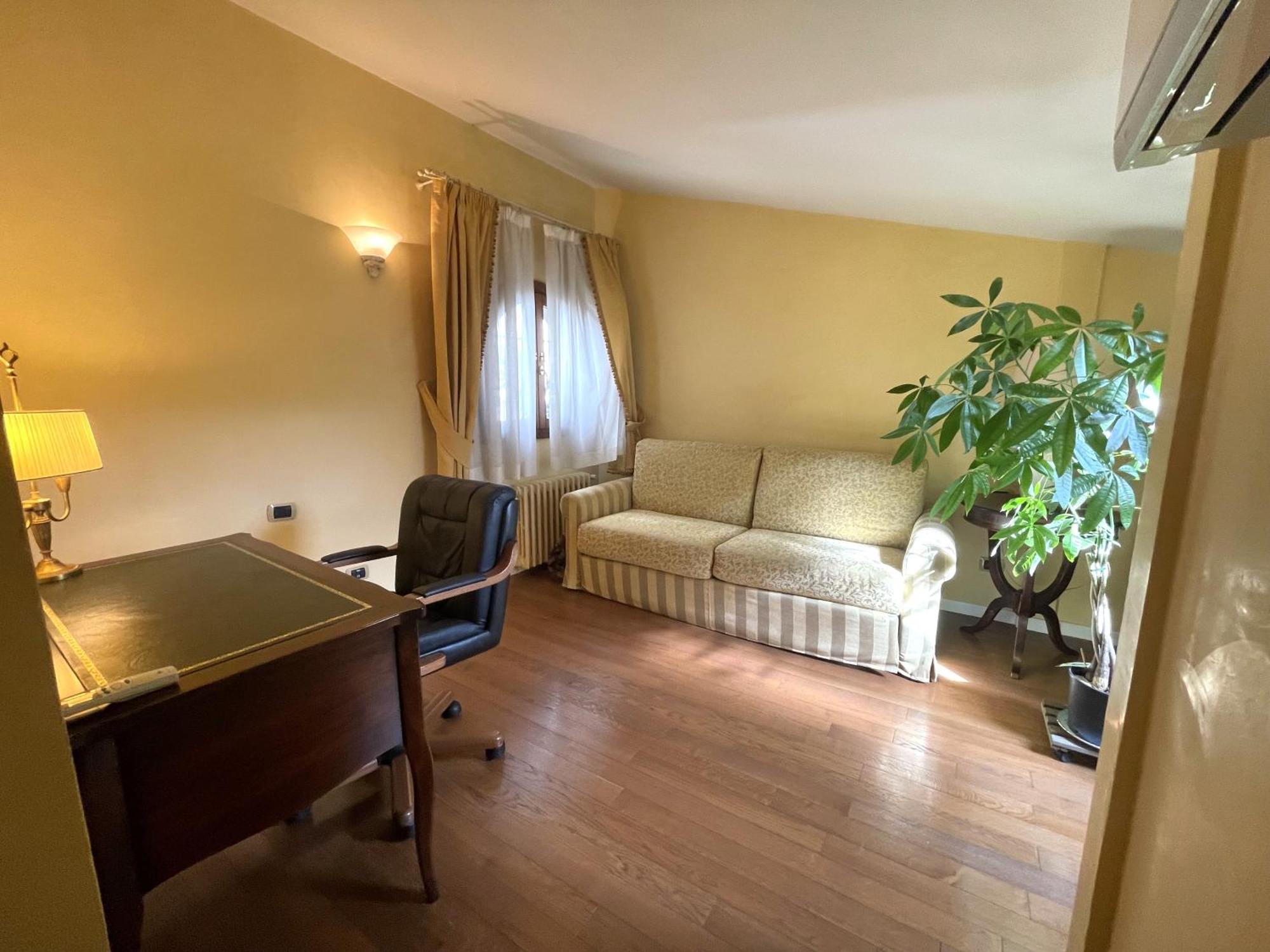 Apartment Magenta Florence