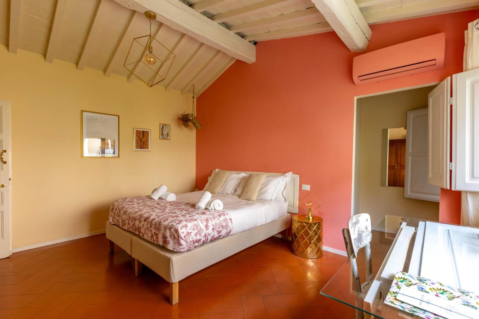 Secret Garden Bed & Breakfast *