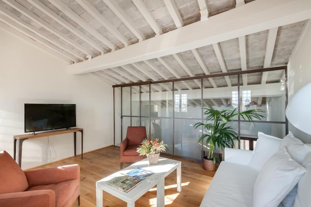 Accademia Luxury