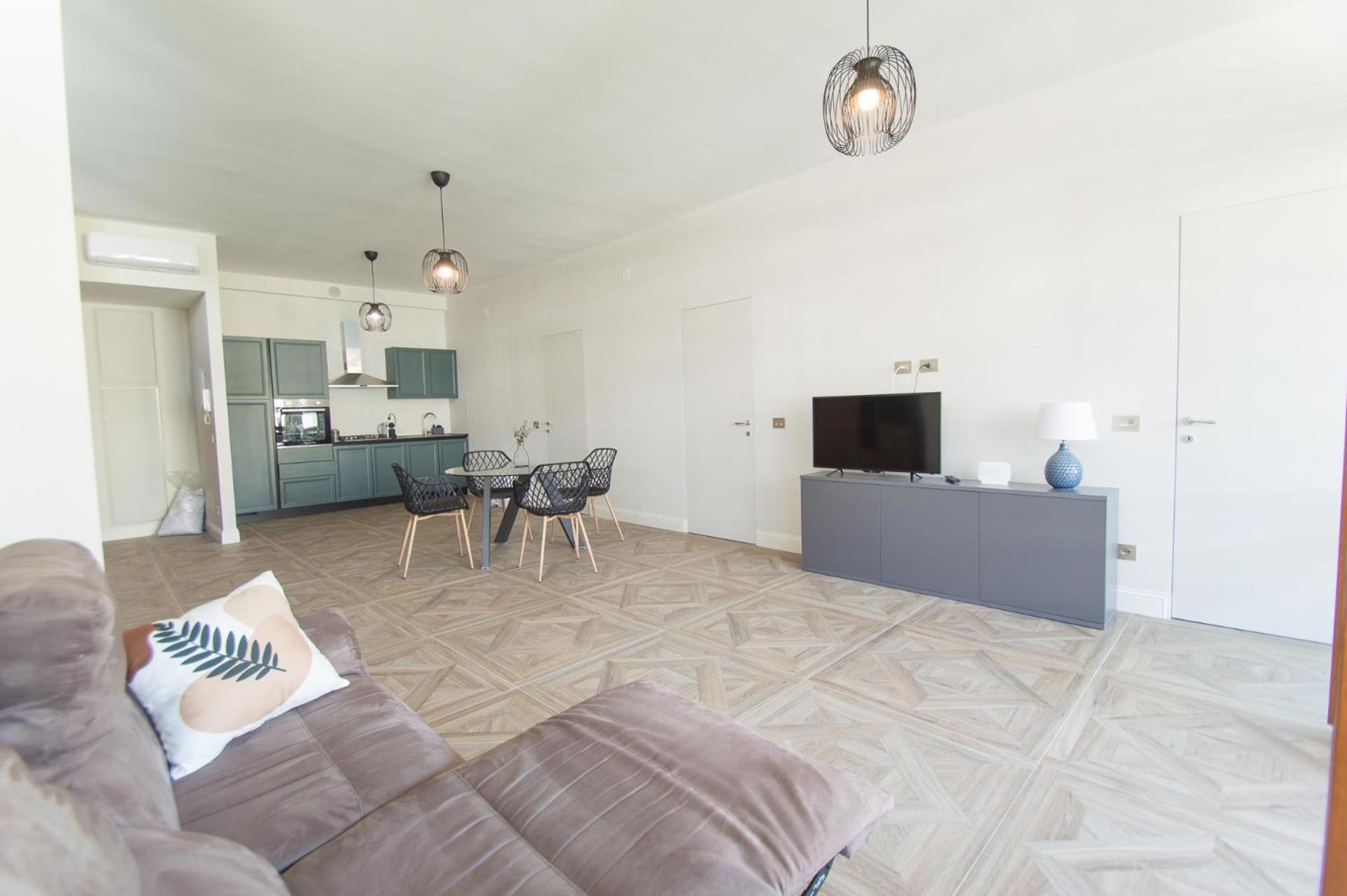 Loggia 27 Three-room Apartment *