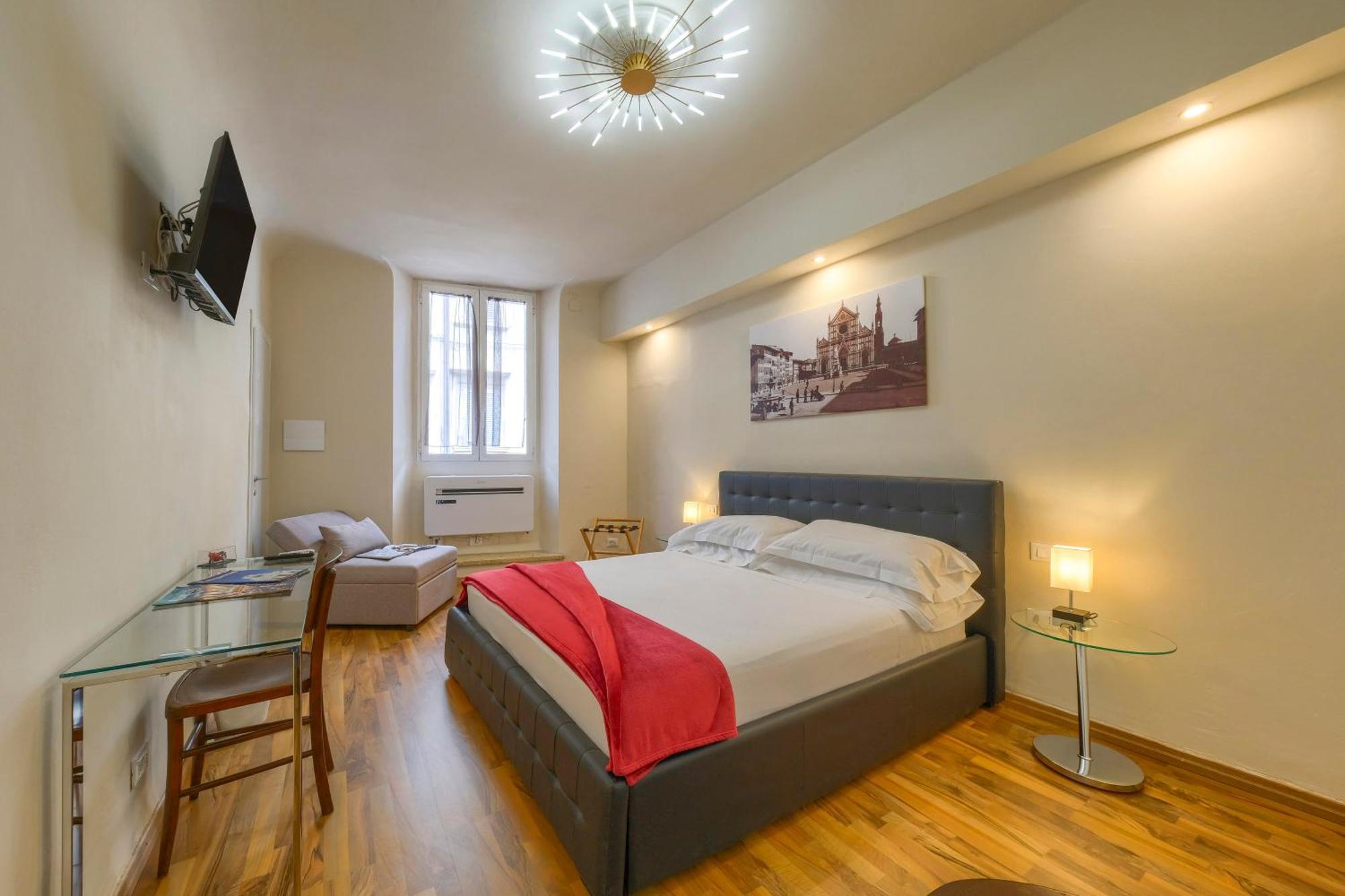 Boutique Santa Maria Novella 3* Florenz