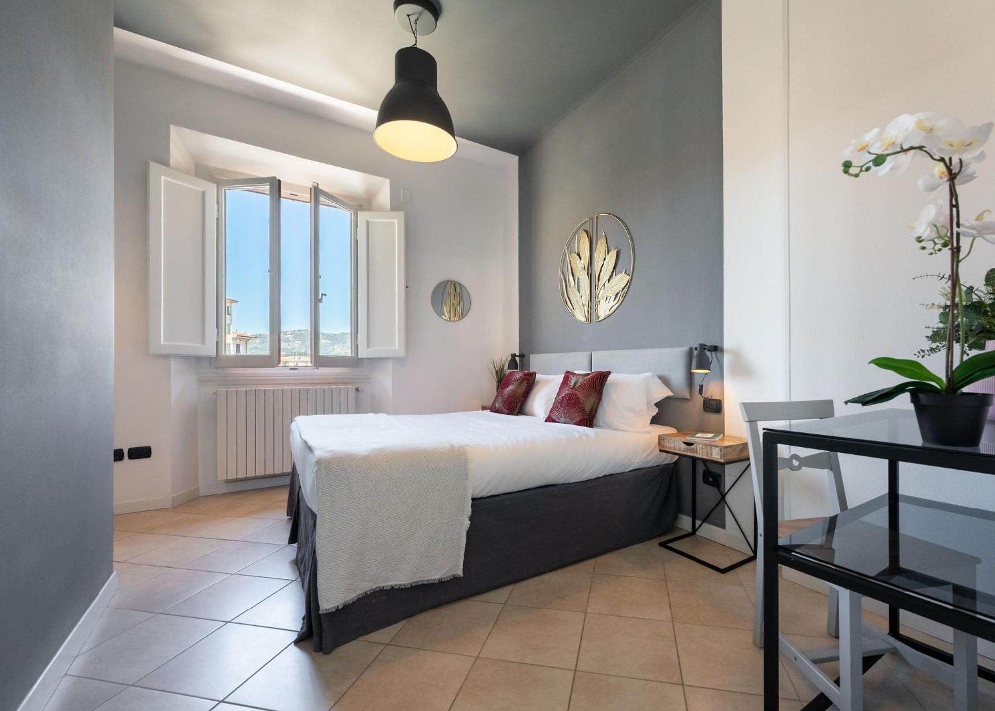Via Lorenzo Di Credi 3 - Grazioso Con Vista, In Piazza Alberti Vicino Stadio, Nelson Mandela Forum E Con Parcheggio Di Fronte - Charming Appartement Florence