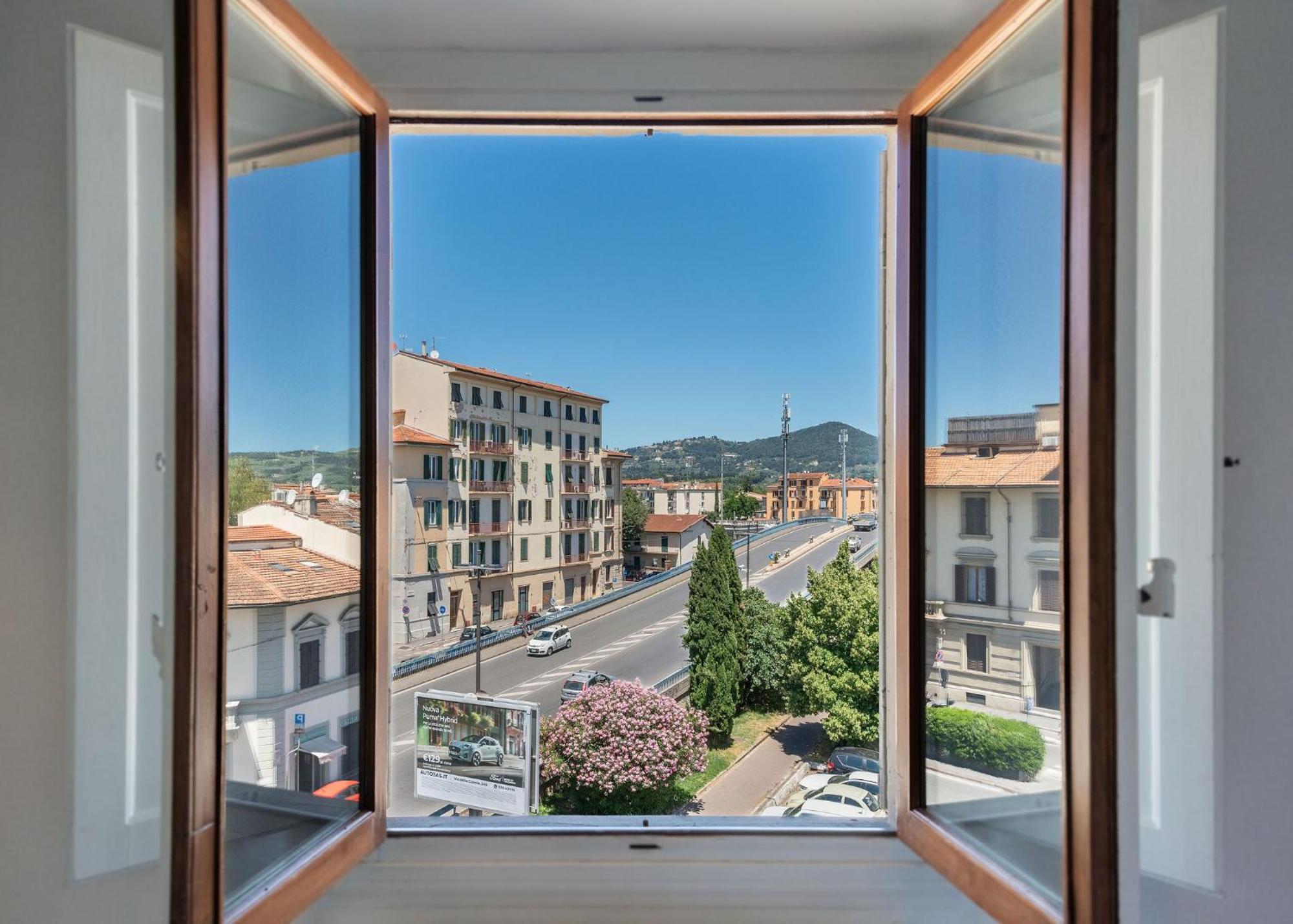 Appartement Via Lorenzo Di Credi 3 - Grazioso Con Vista, In Piazza Alberti Vicino Stadio, Nelson Mandela Forum E Con Parcheggio Di Fronte - Charming