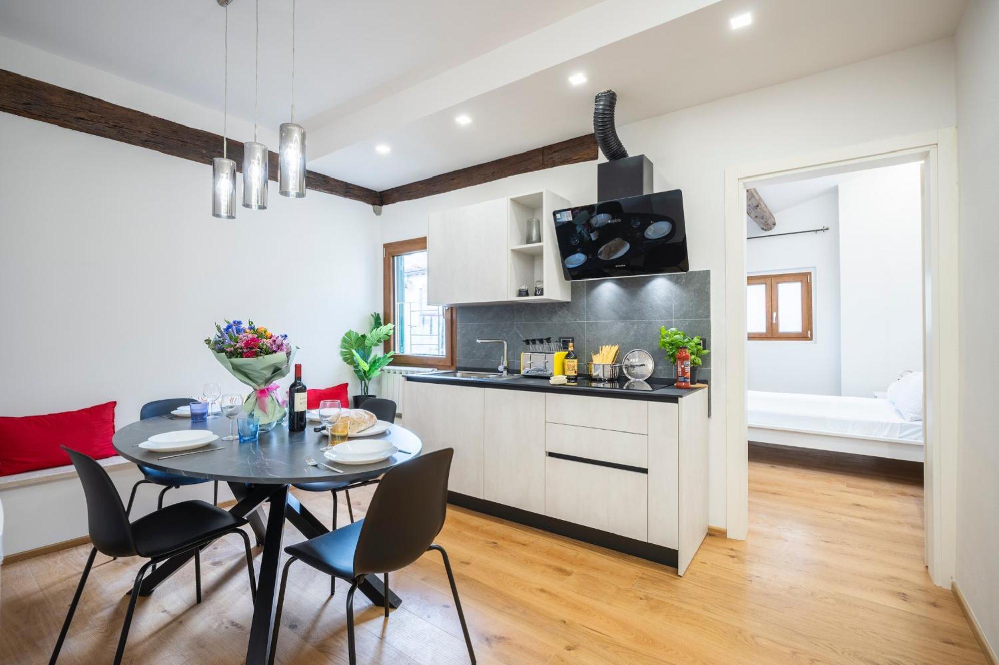 Borgo Allegri Luxury Apartment *