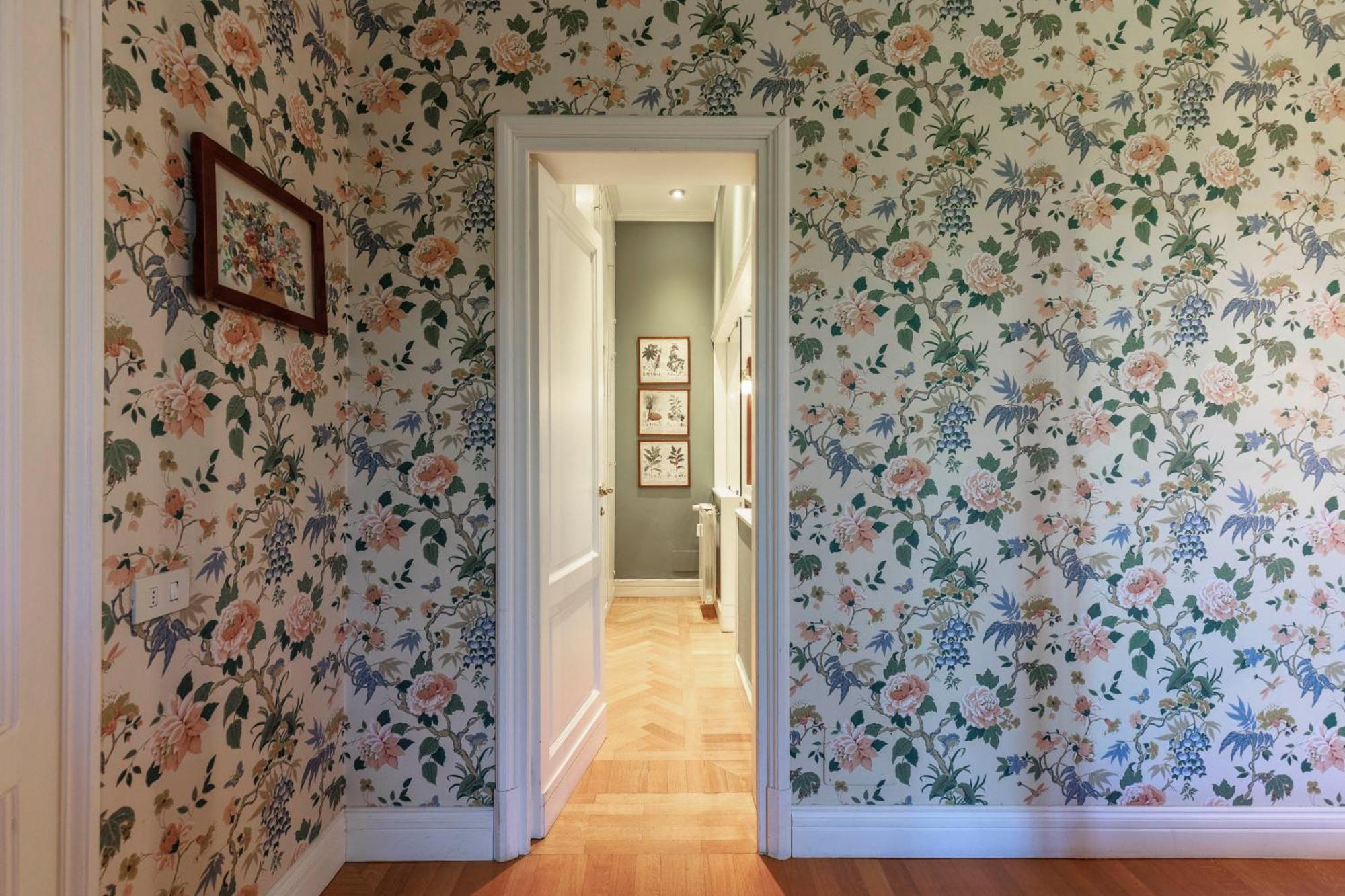 Huge With Private Garden Appartement