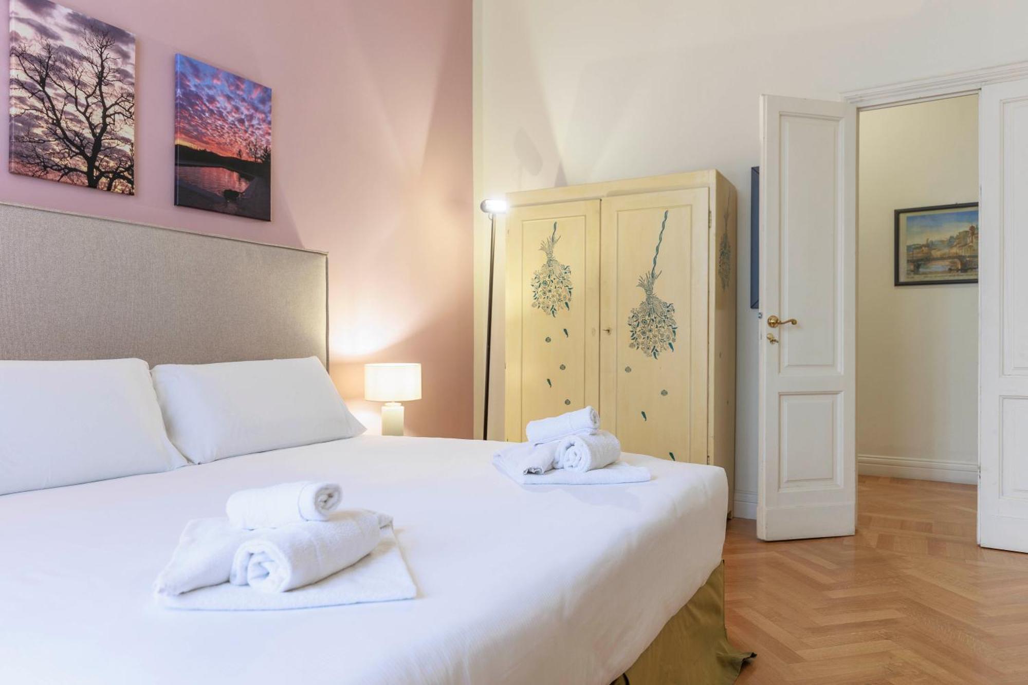 Huge With Private Garden Appartement Florence