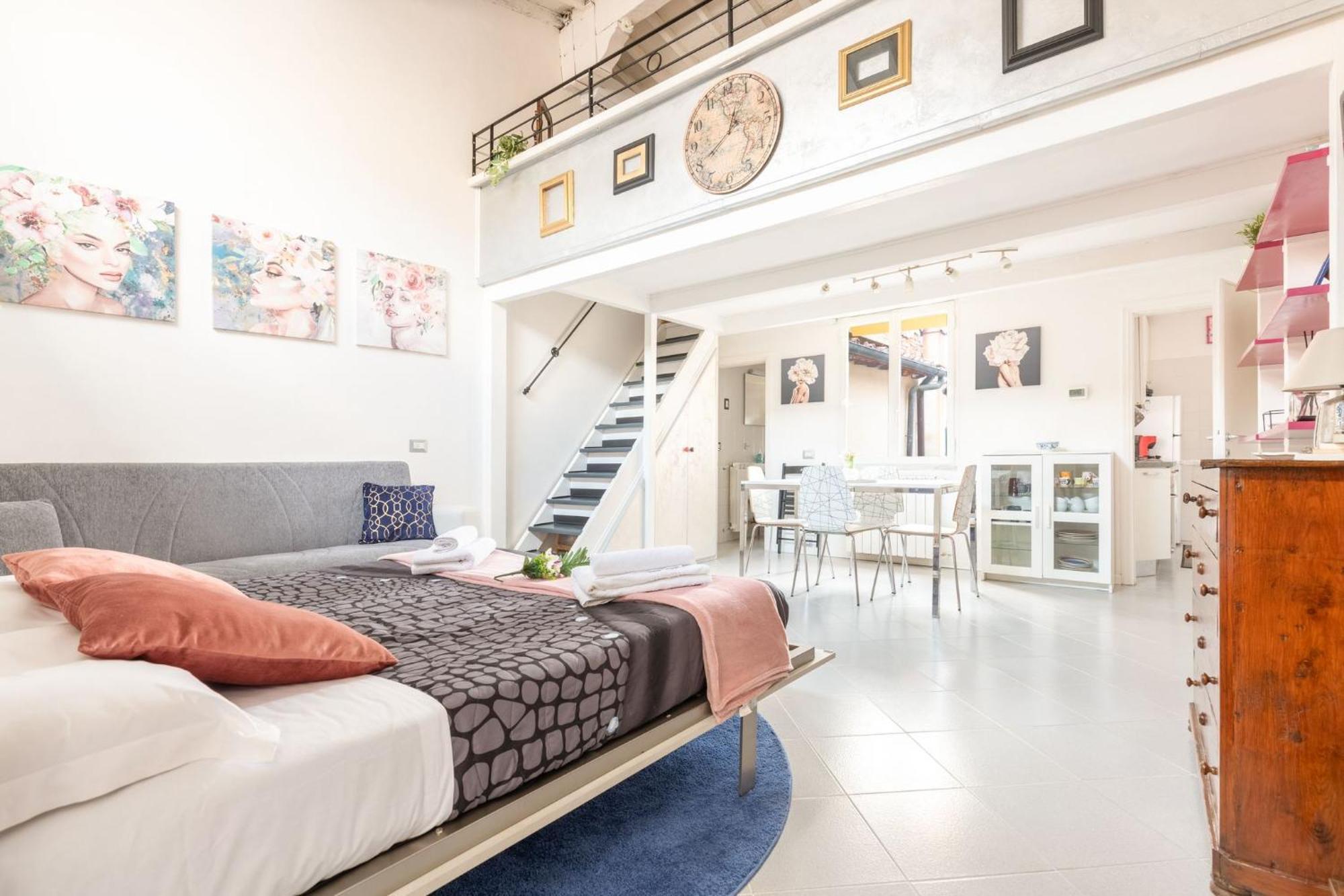 Appartement Loft Overlooking The Rooftops In Santa Croce