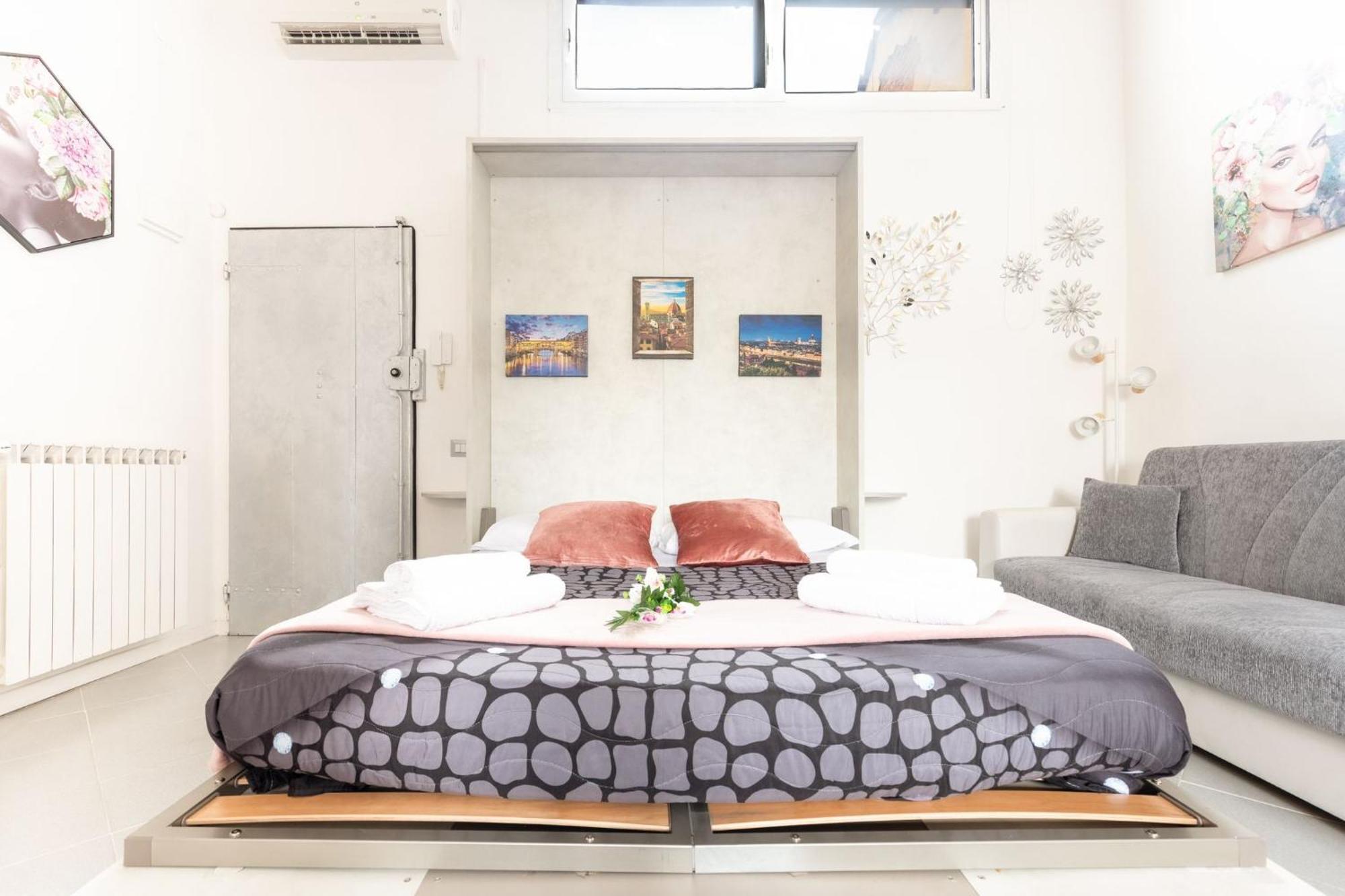 Appartement Loft Overlooking The Rooftops In Santa Croce *