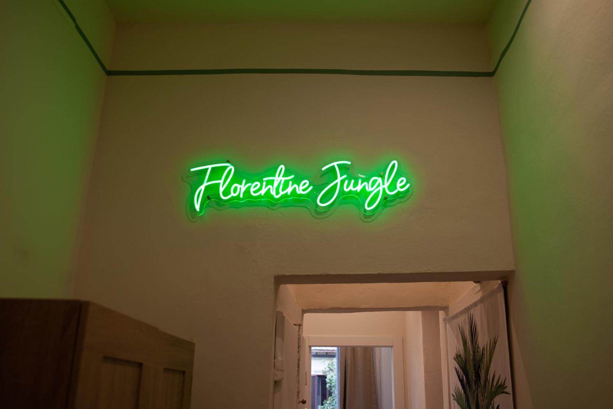 Florentine Jungle Large Terrace Near The Station Appartement