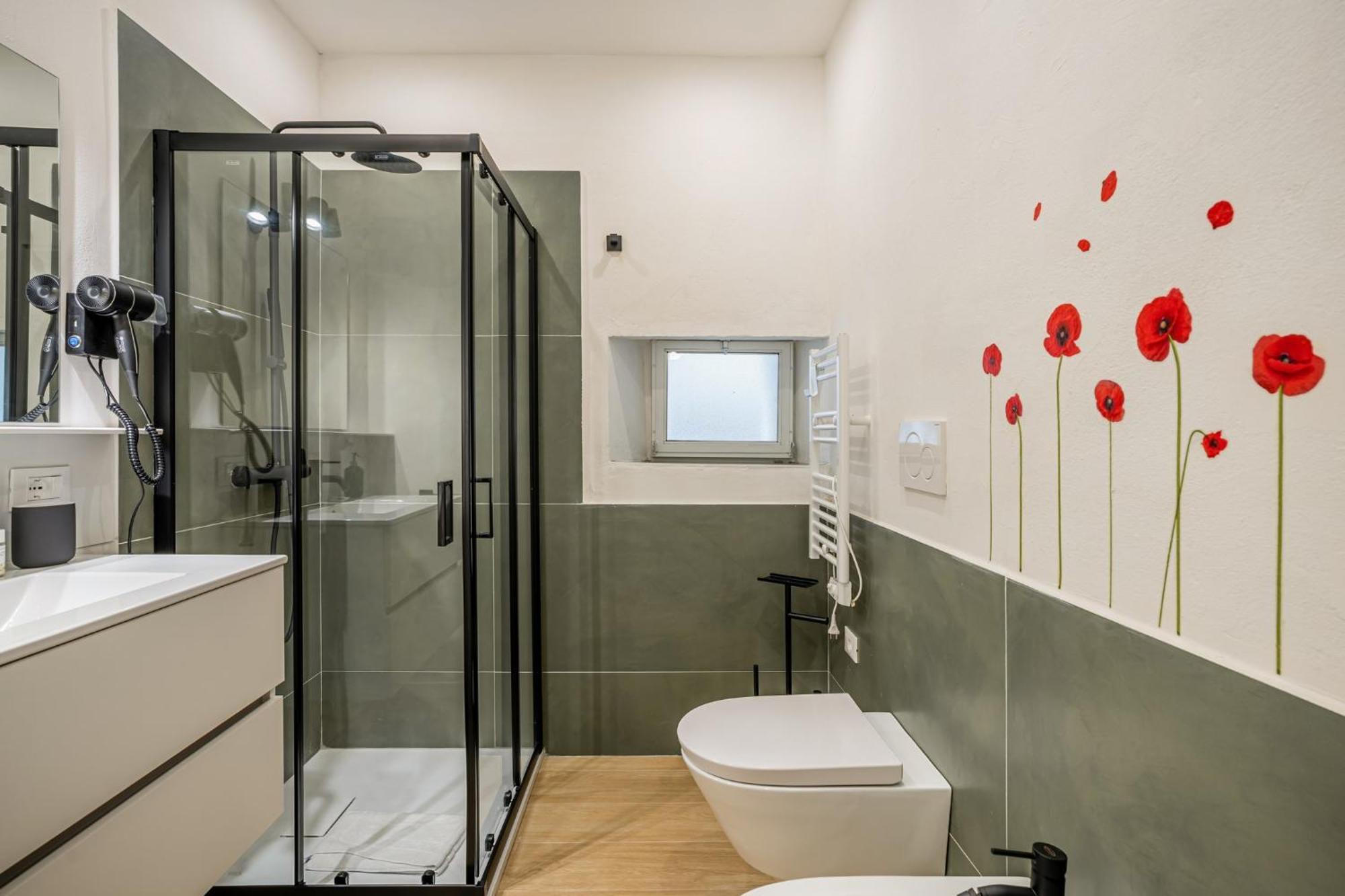 Apartment Giardino Della Fortezza Modern X6 With Patio Florenz