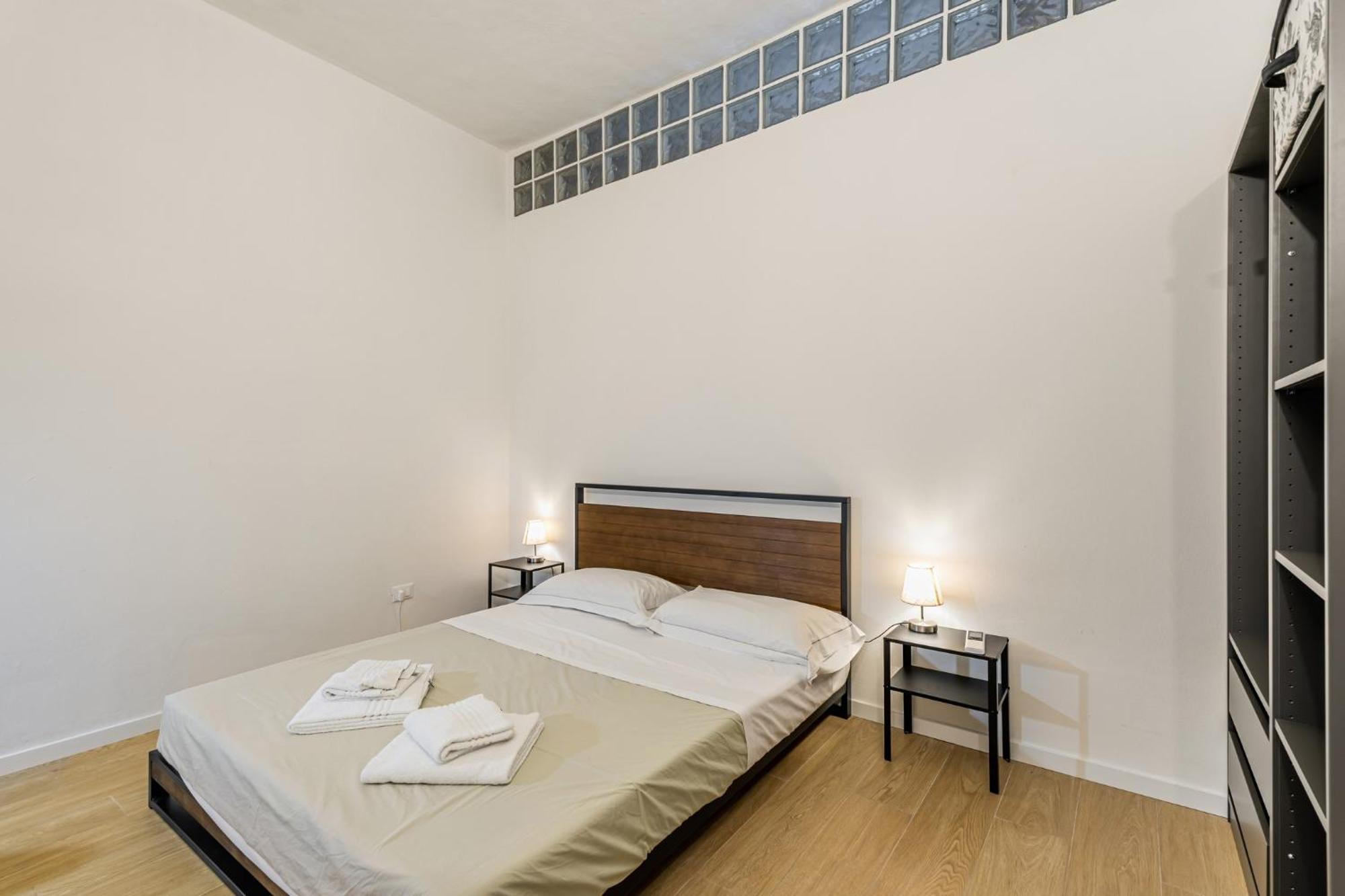 Giardino Della Fortezza Modern X6 With Patio *