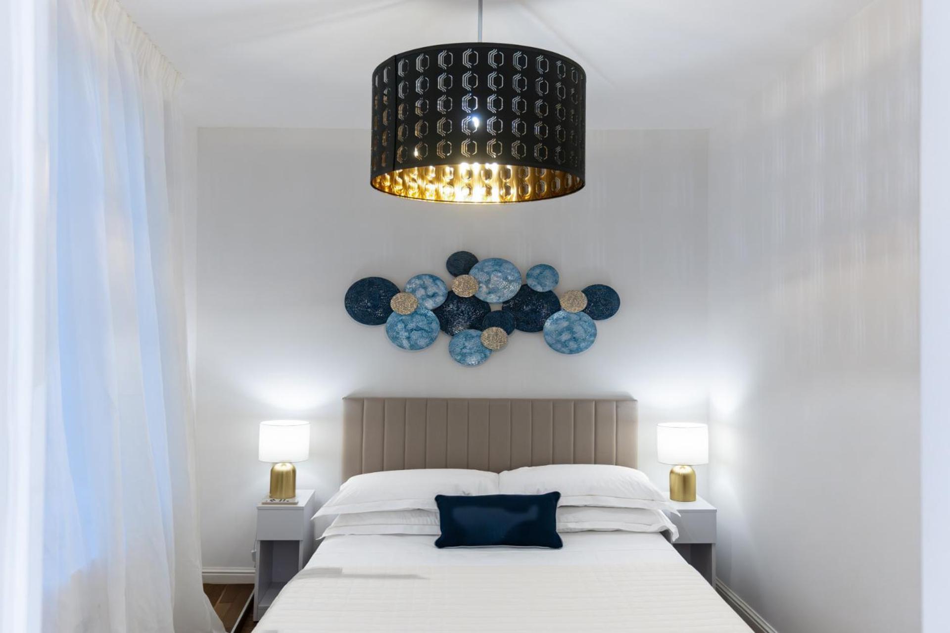 - Golden Grove 3bd * Florence