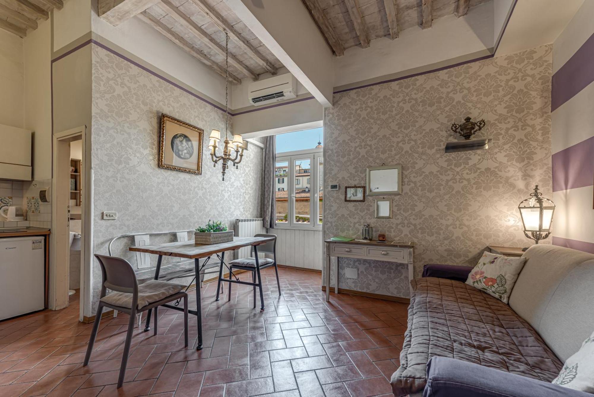 Violet Flat, San Gallo * Florence