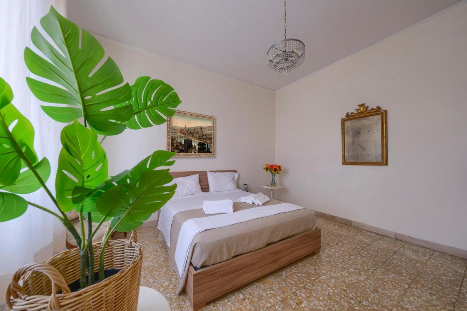 Esclusivo Fiorentino 120mq Netflix, Ac Apartment Florence